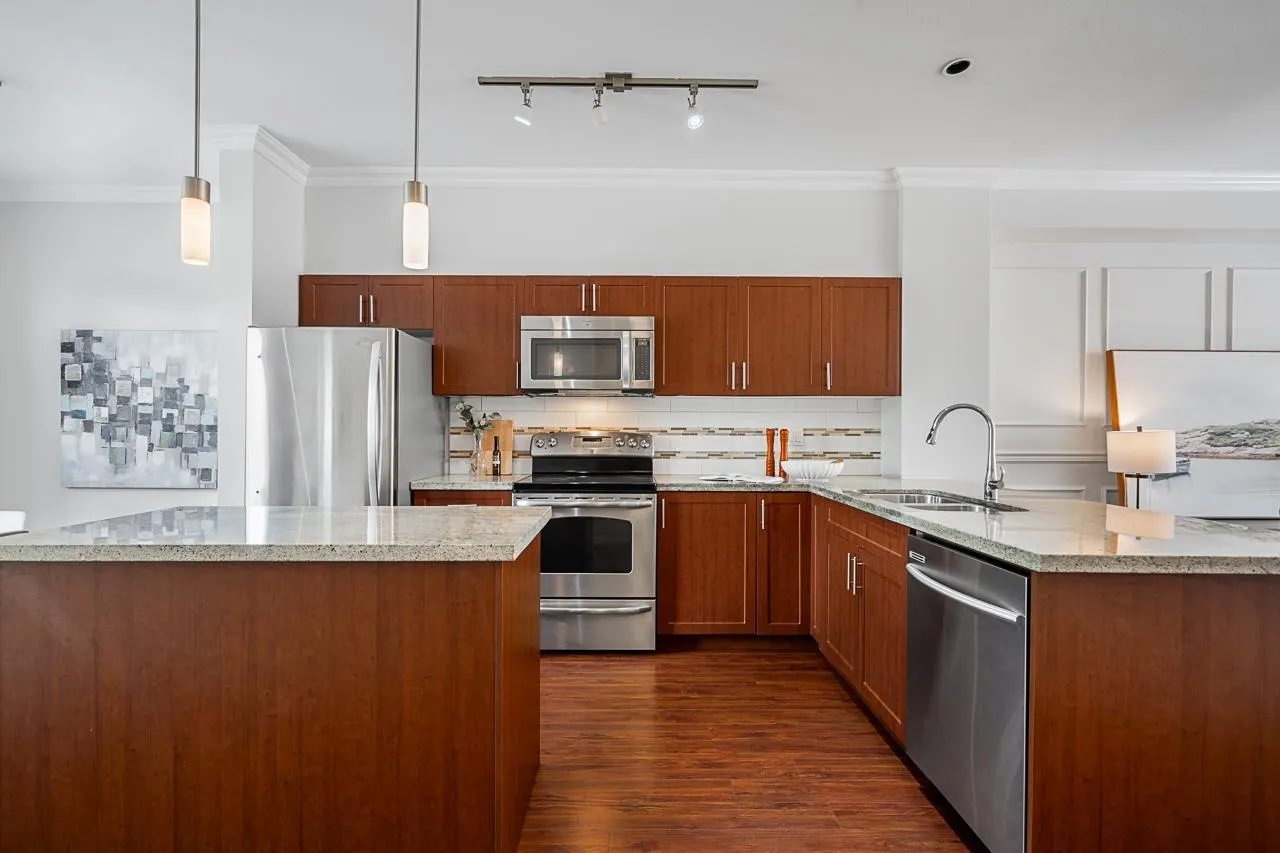 33 14356 63a Avenue