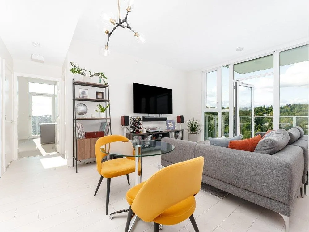 2102 3538 Sawmill Crescent