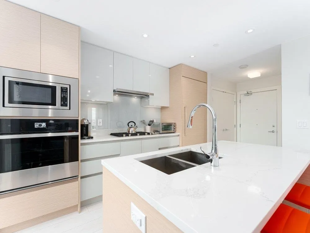2102 3538 Sawmill Crescent