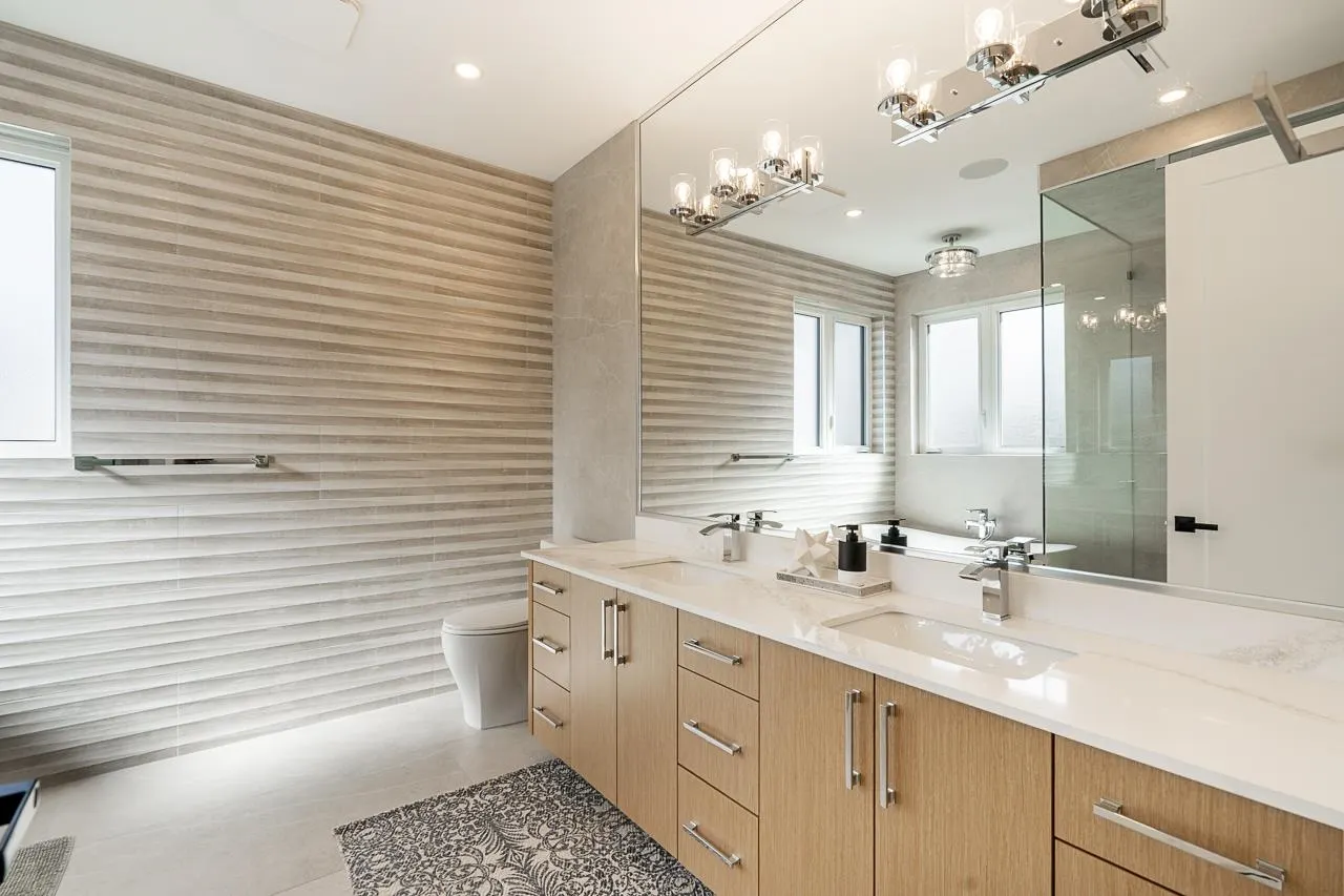 13511 Marine Drive