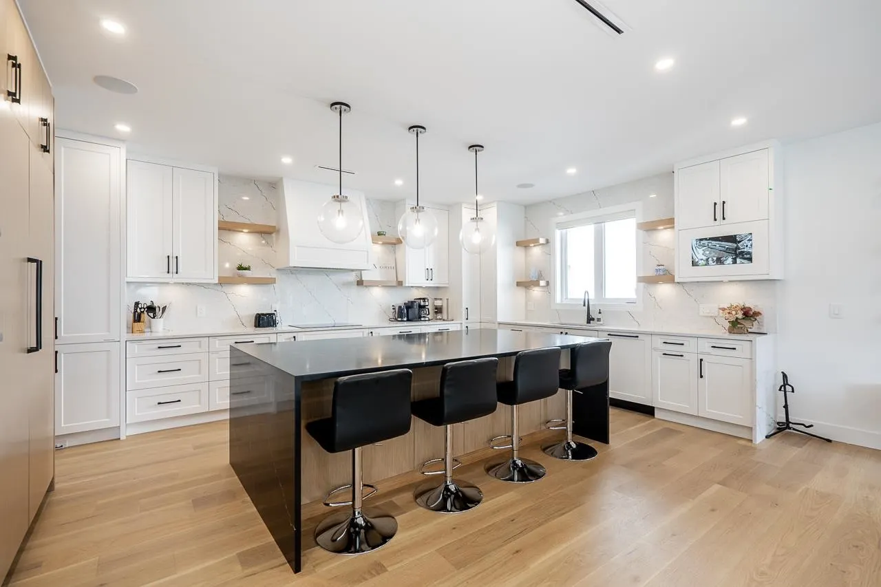 13511 Marine Drive