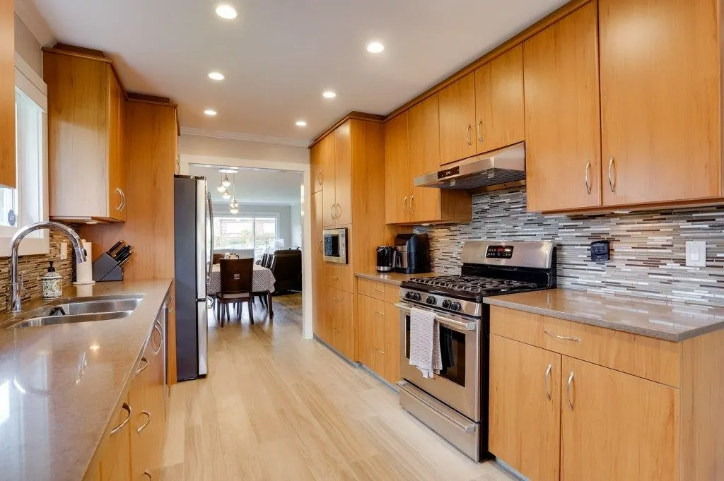 205 E 28th Street