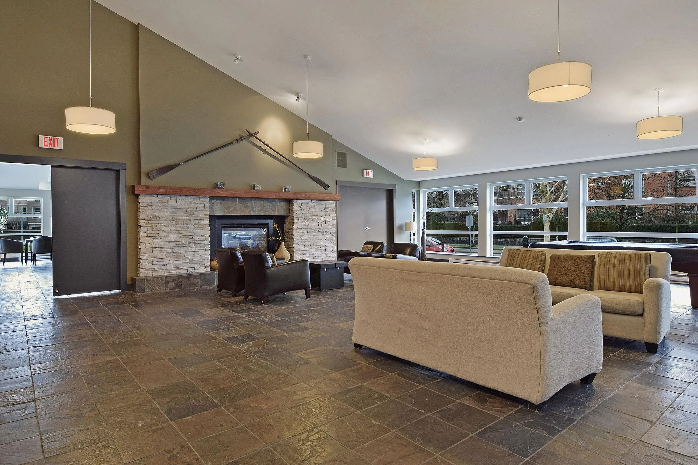 110 400 Klahanie Drive