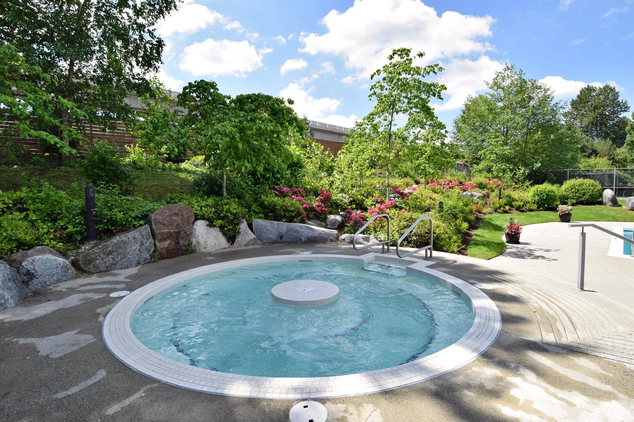 110 400 Klahanie Drive