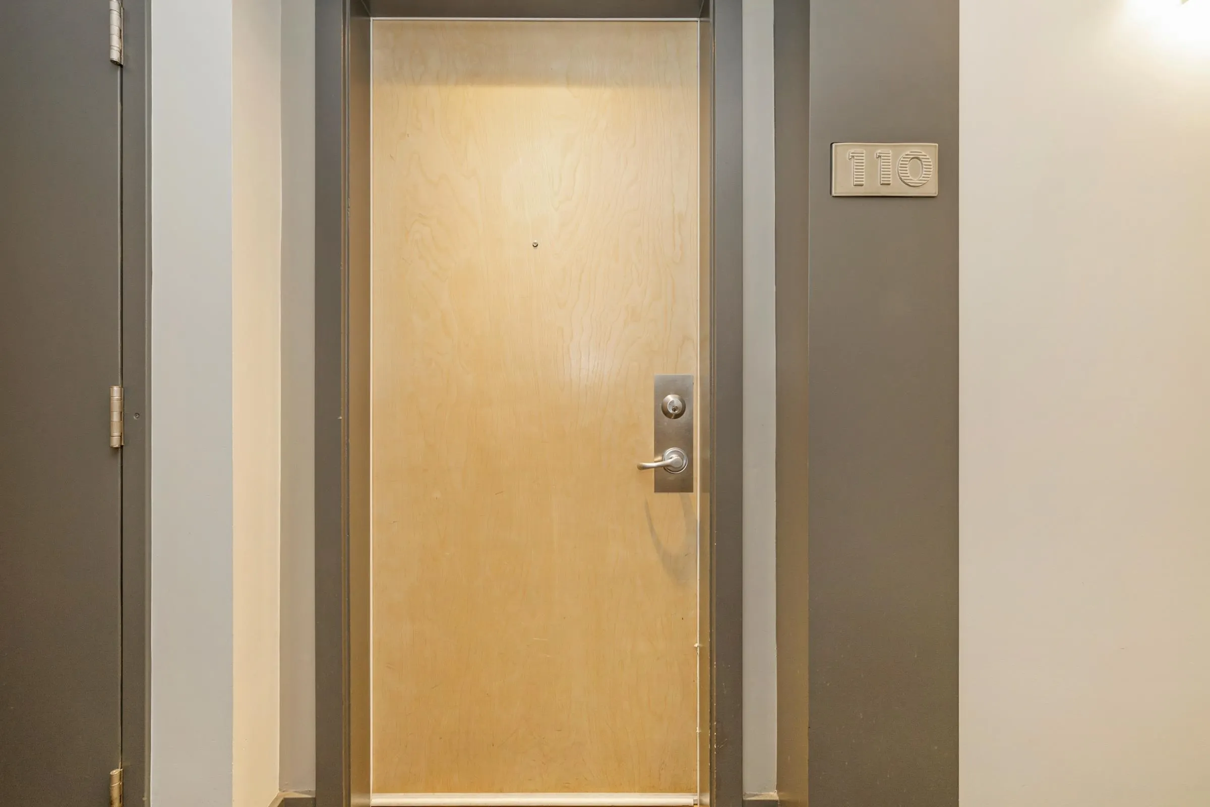 110 400 Klahanie Drive