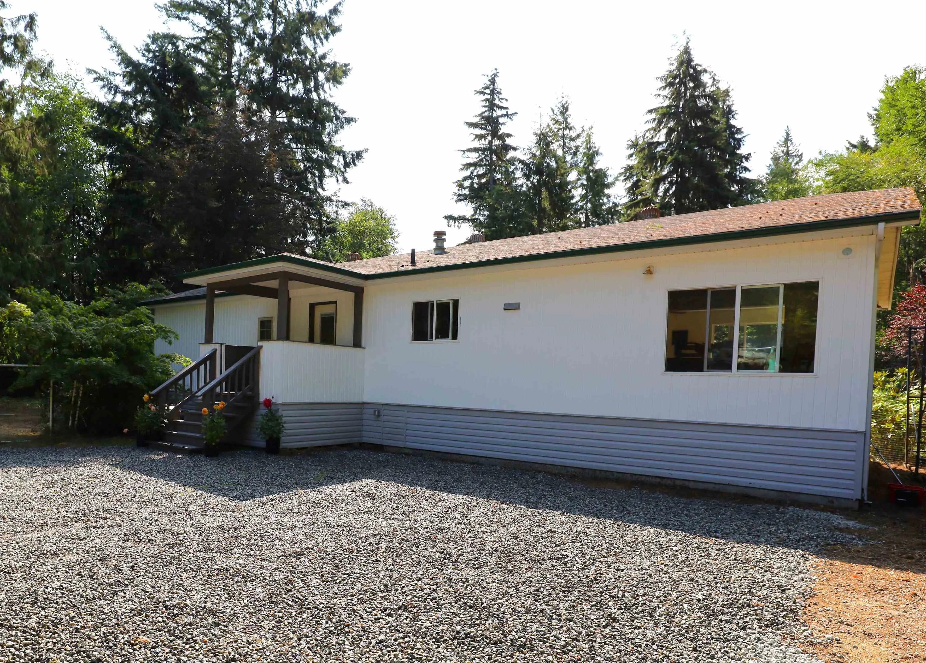 1161 Rosamund Road