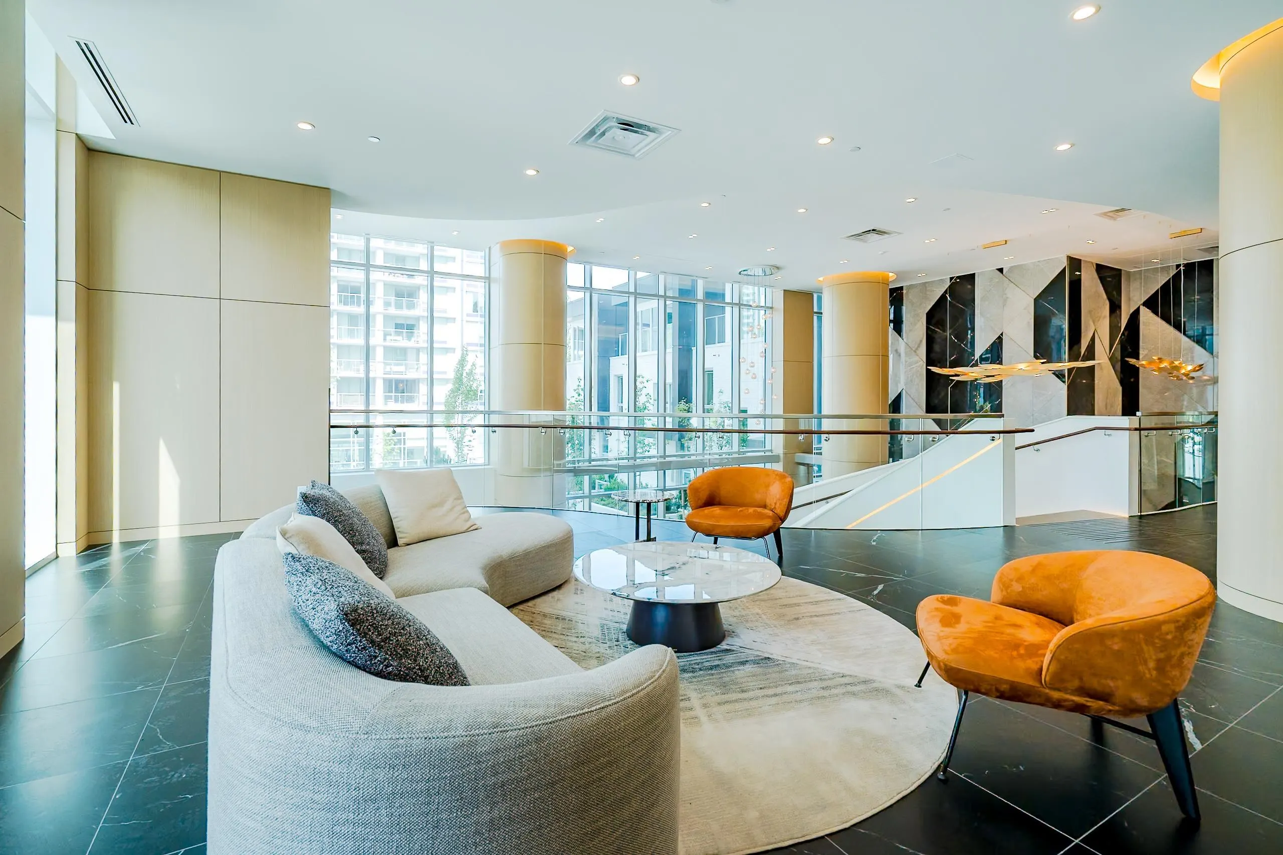 611 13778 100 Avenue