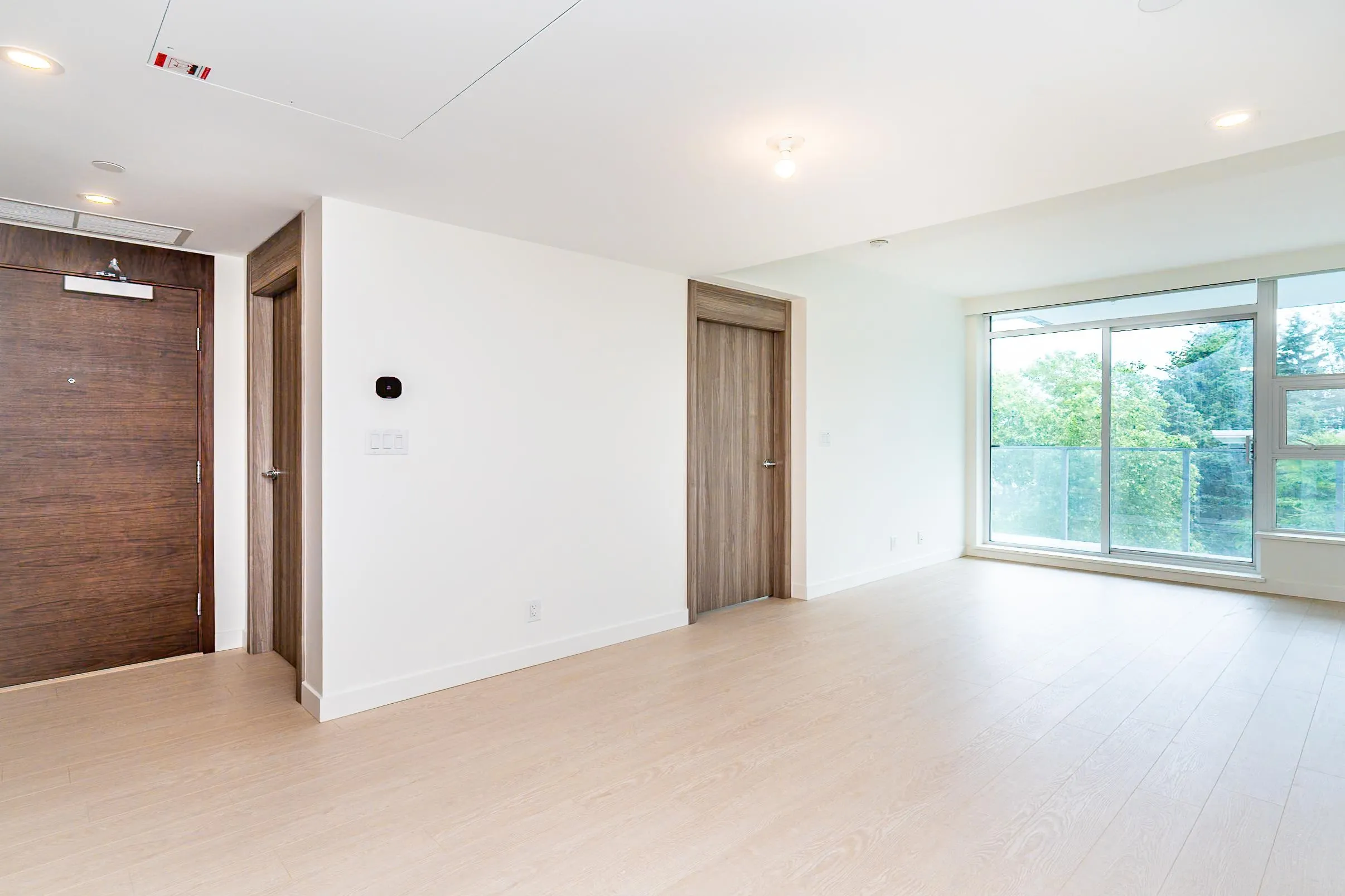 611 13778 100 Avenue