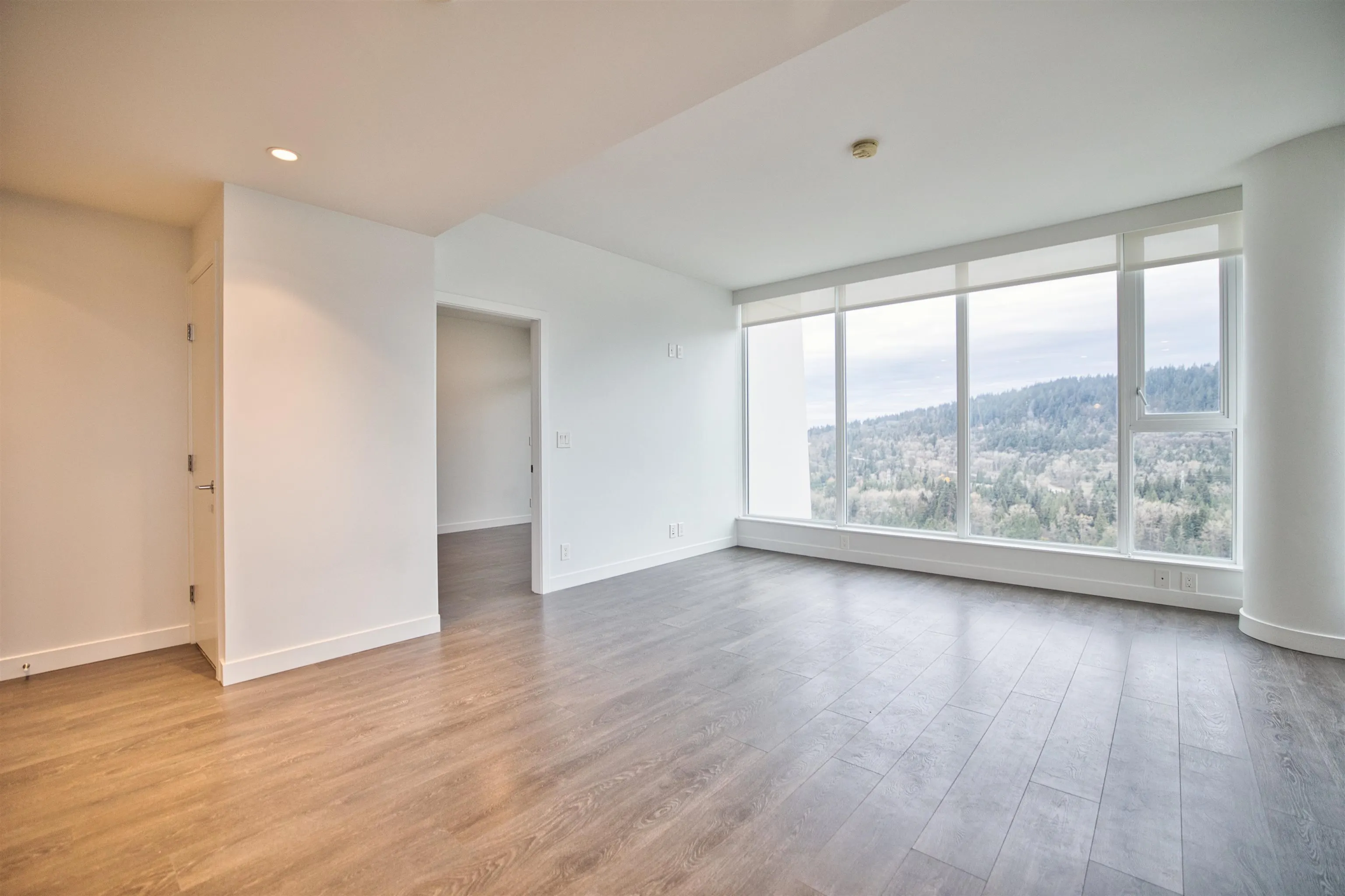 1604 567 Clarke Road
