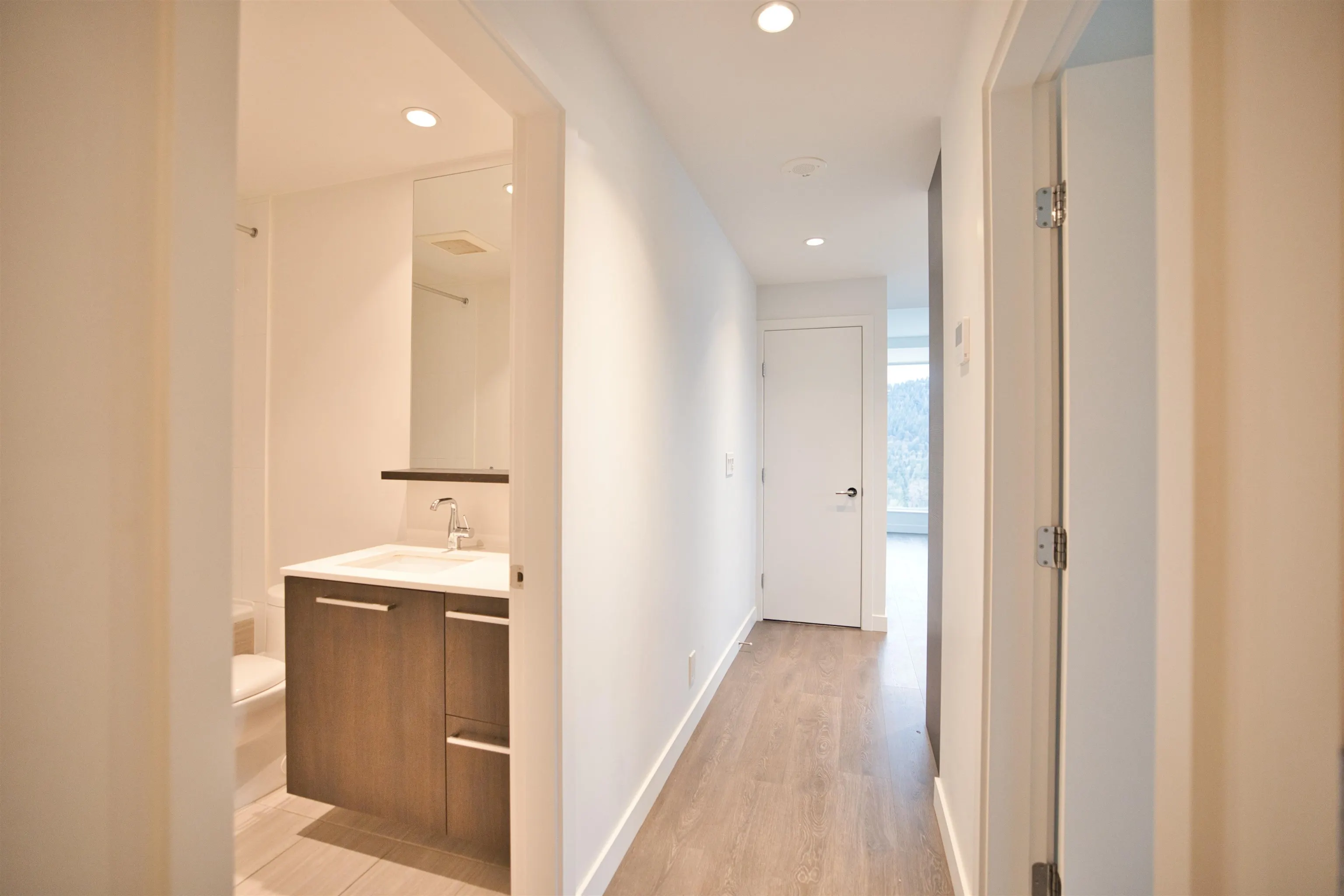 1604 567 Clarke Road