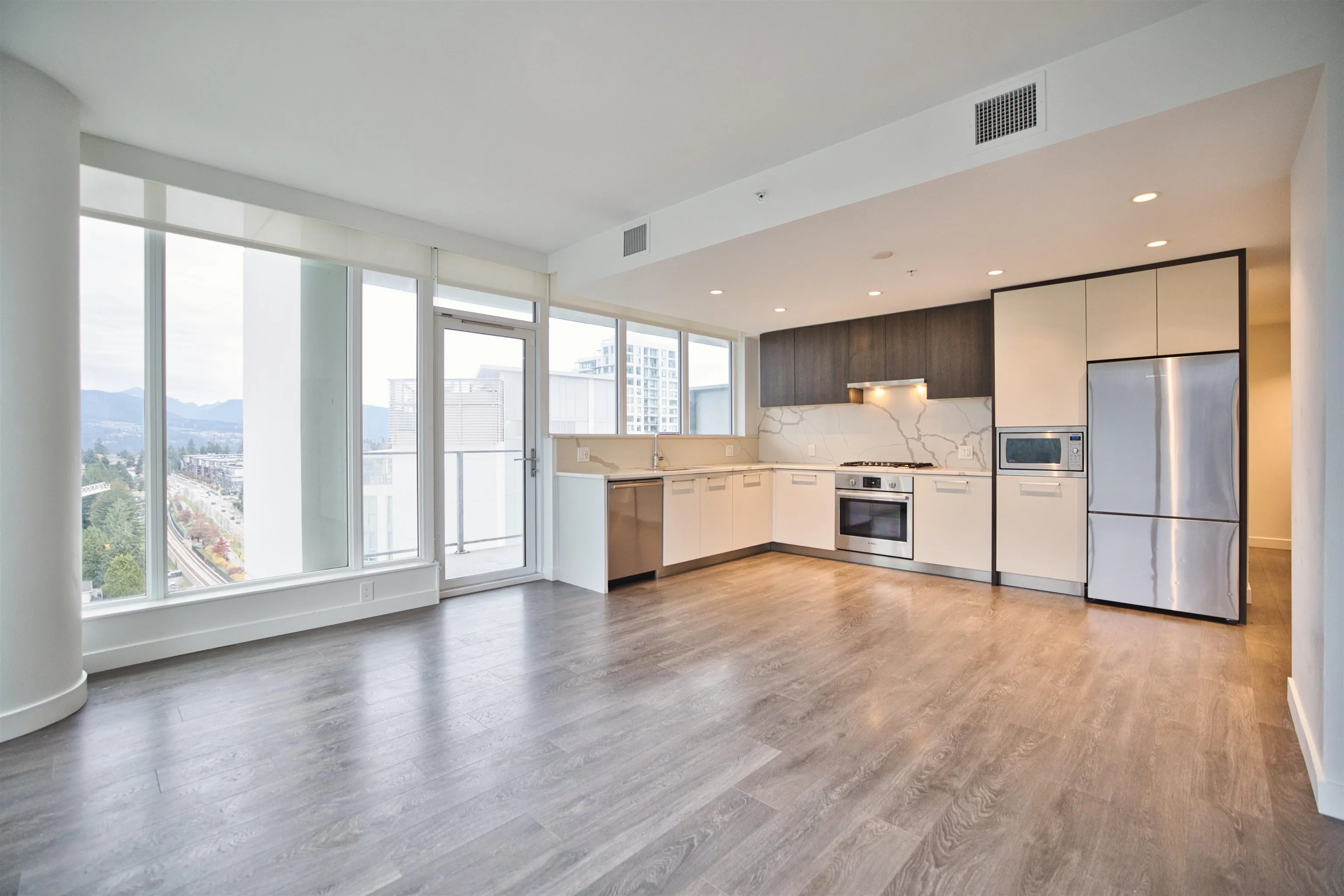 1604 567 Clarke Road