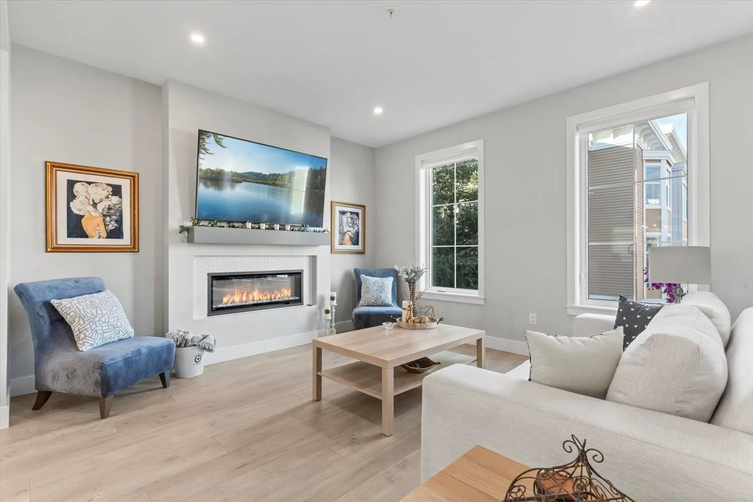 8 44405 Freshwater Drive