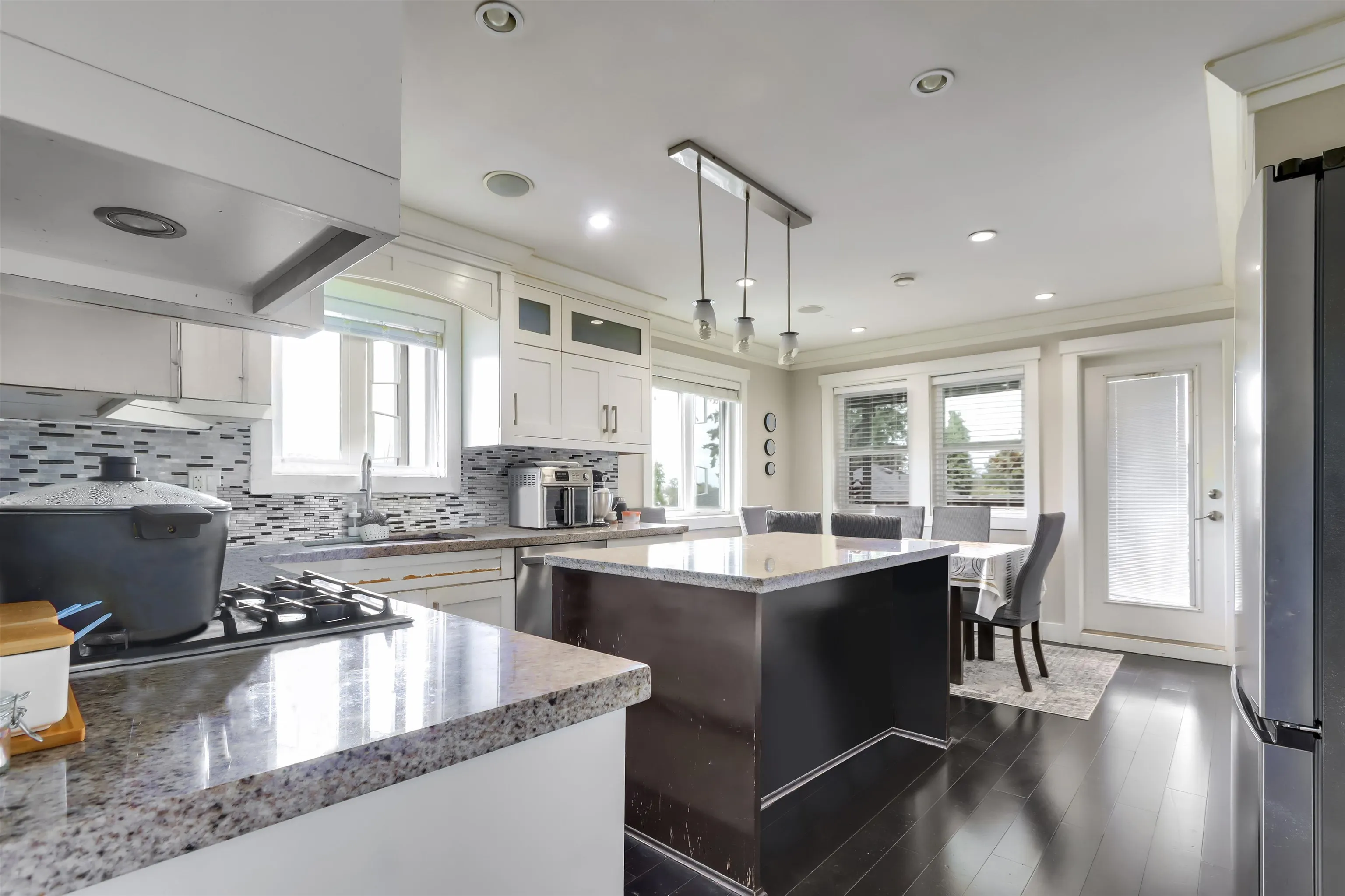 8363 Victoria Drive