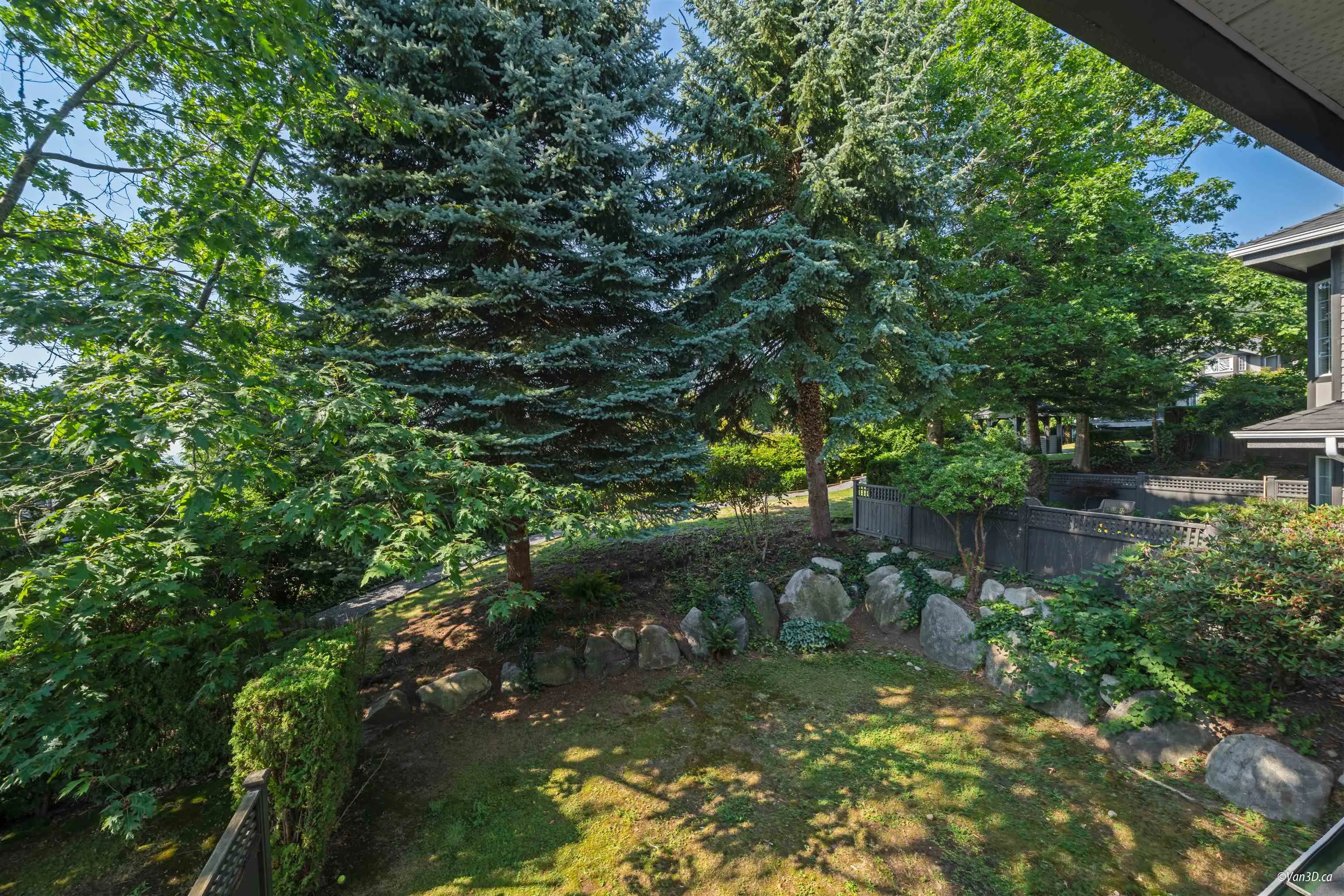 136 1685 Pinetree Way