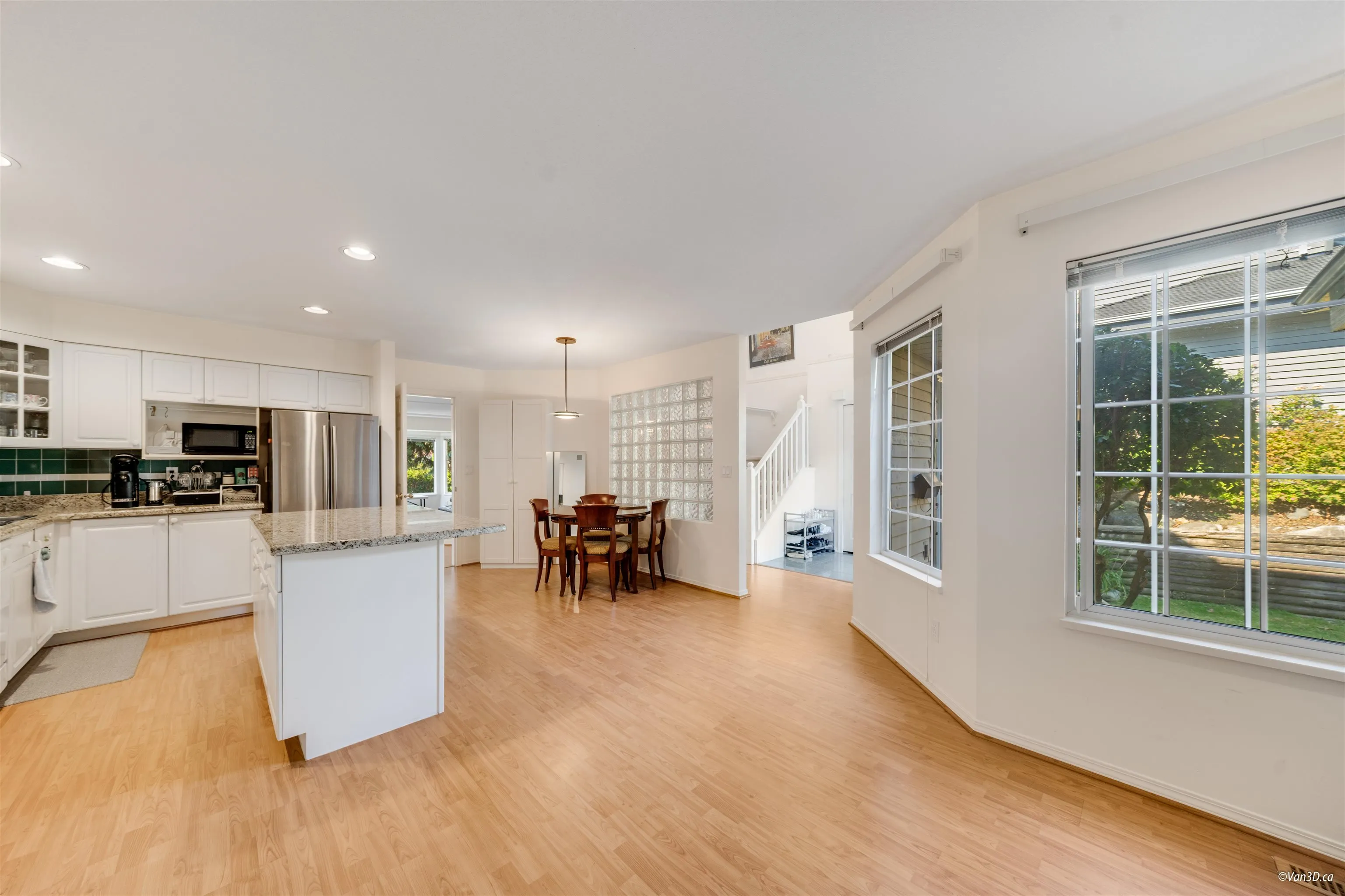 136 1685 Pinetree Way