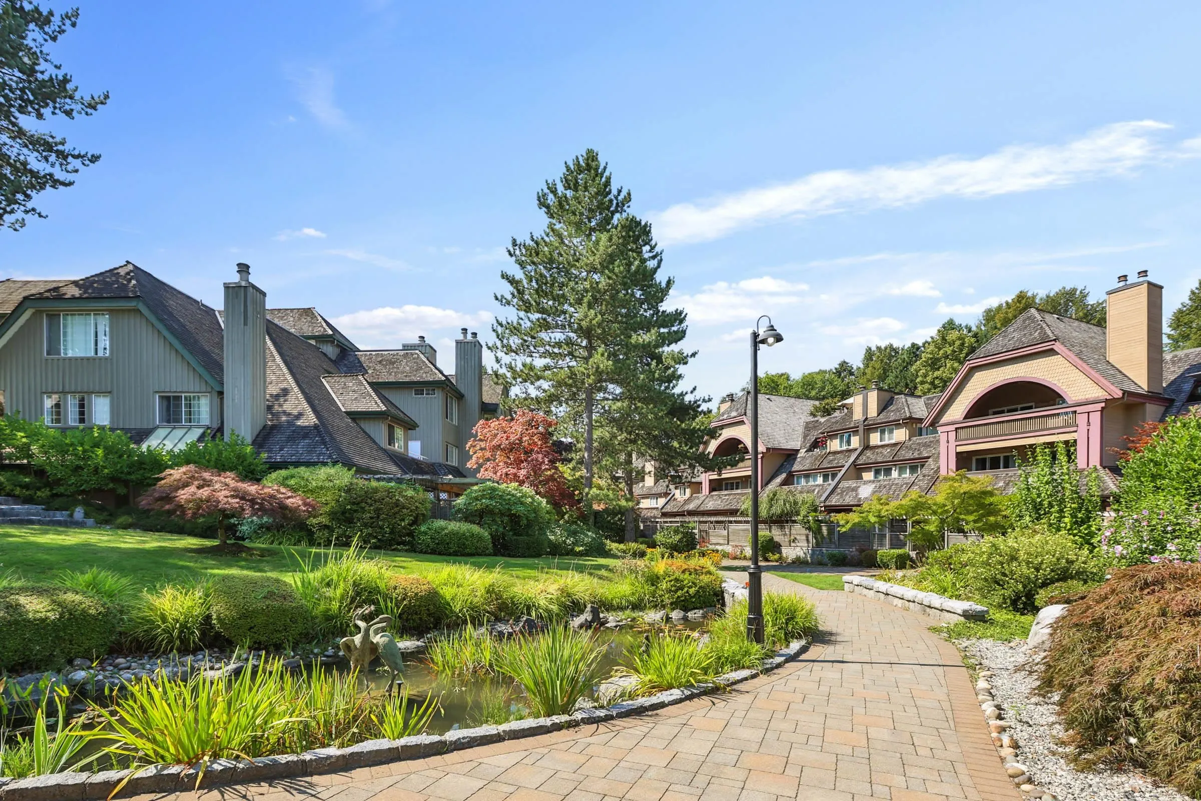 3 3980 Canada Way