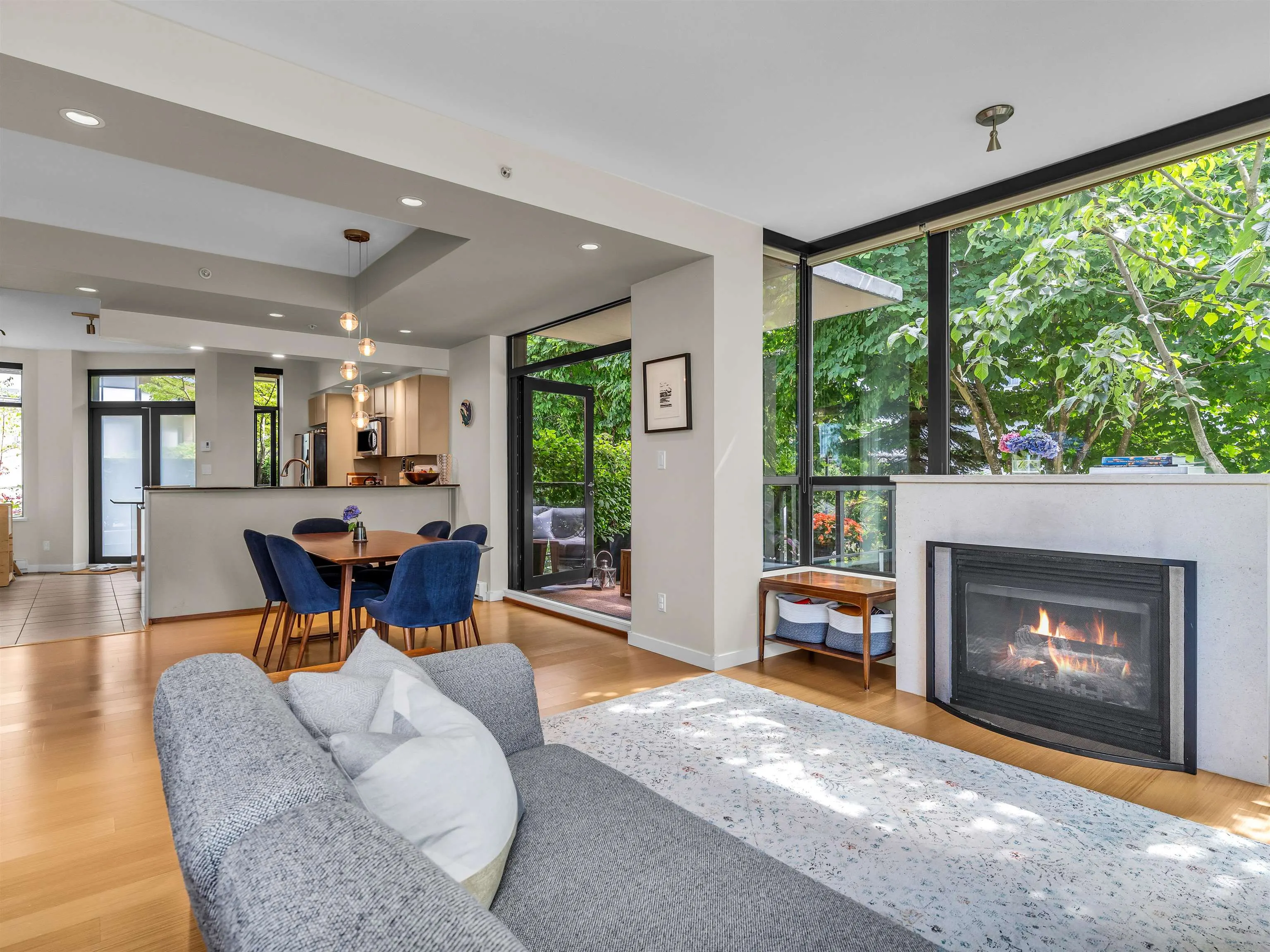 180 W 6th Street