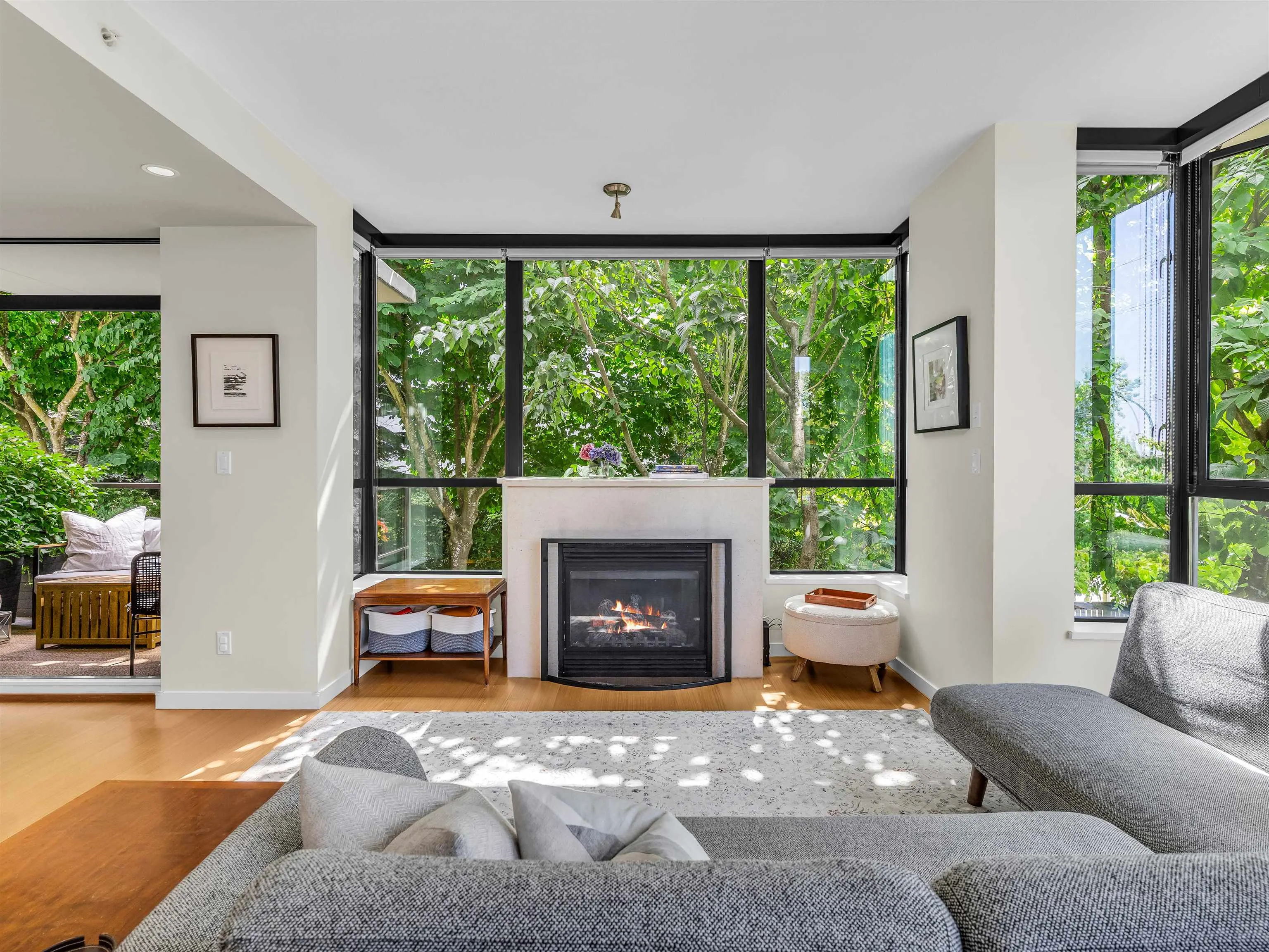 180 W 6th Street