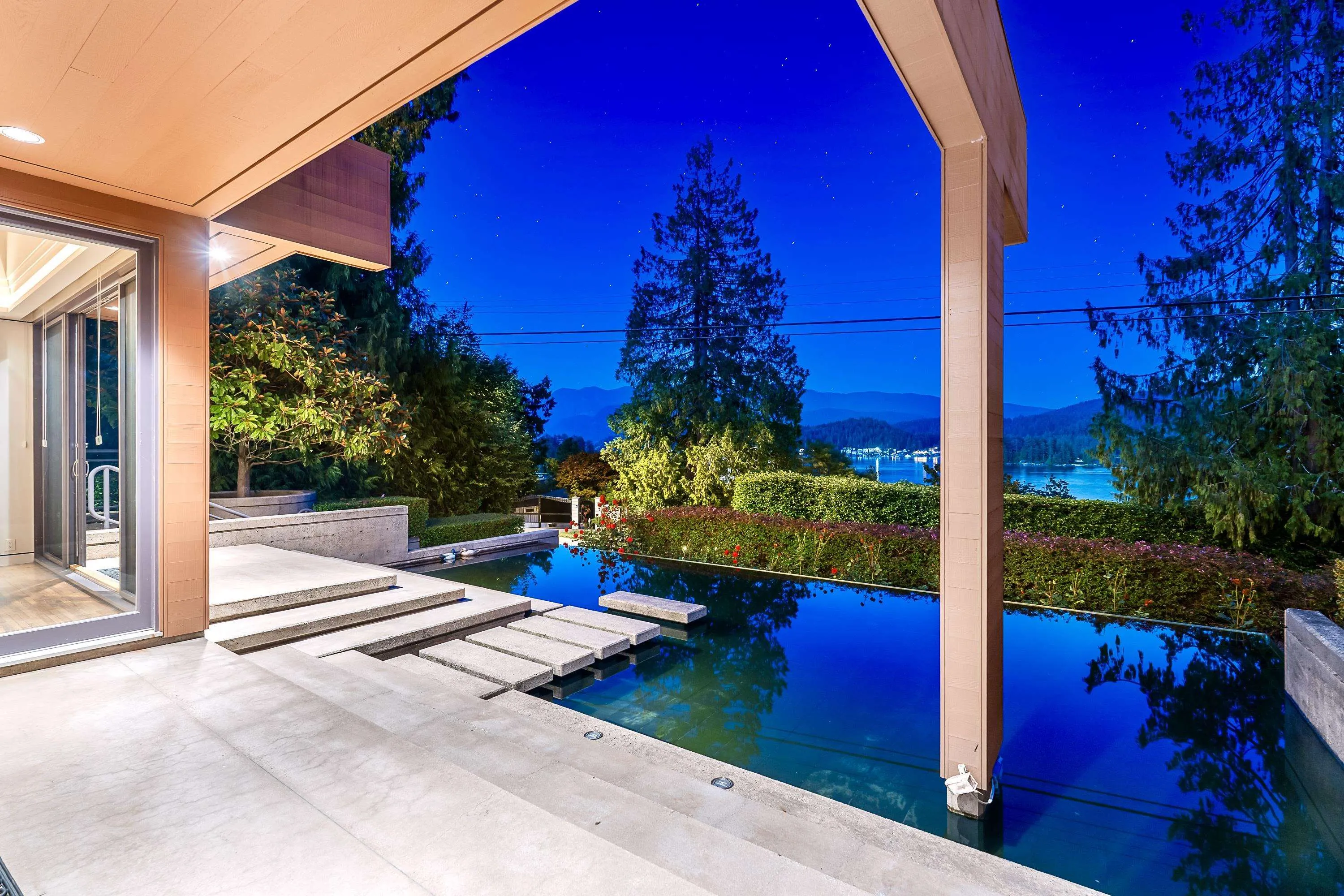 687 Beachview Drive