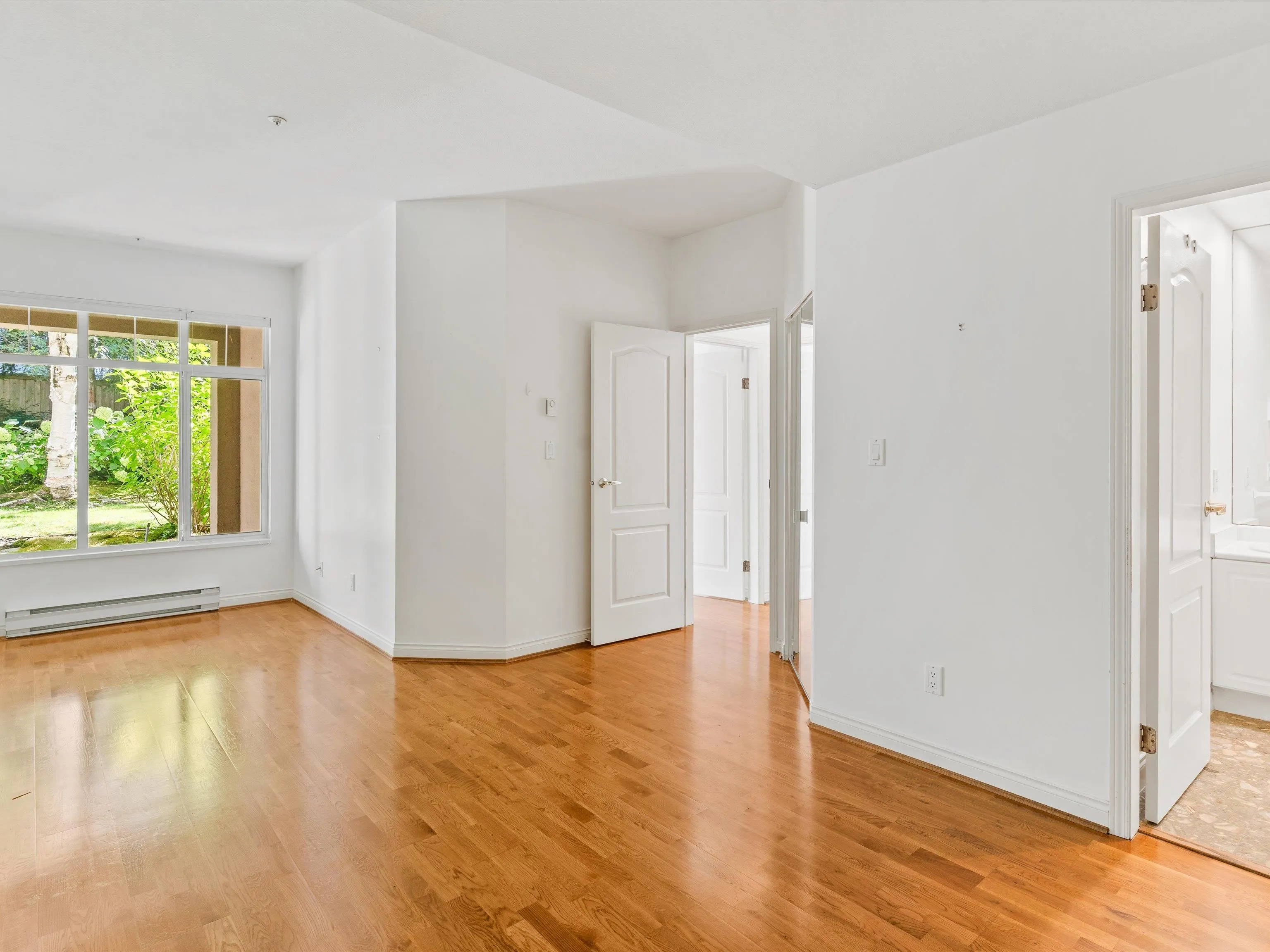 104 5735 Hampton Place
