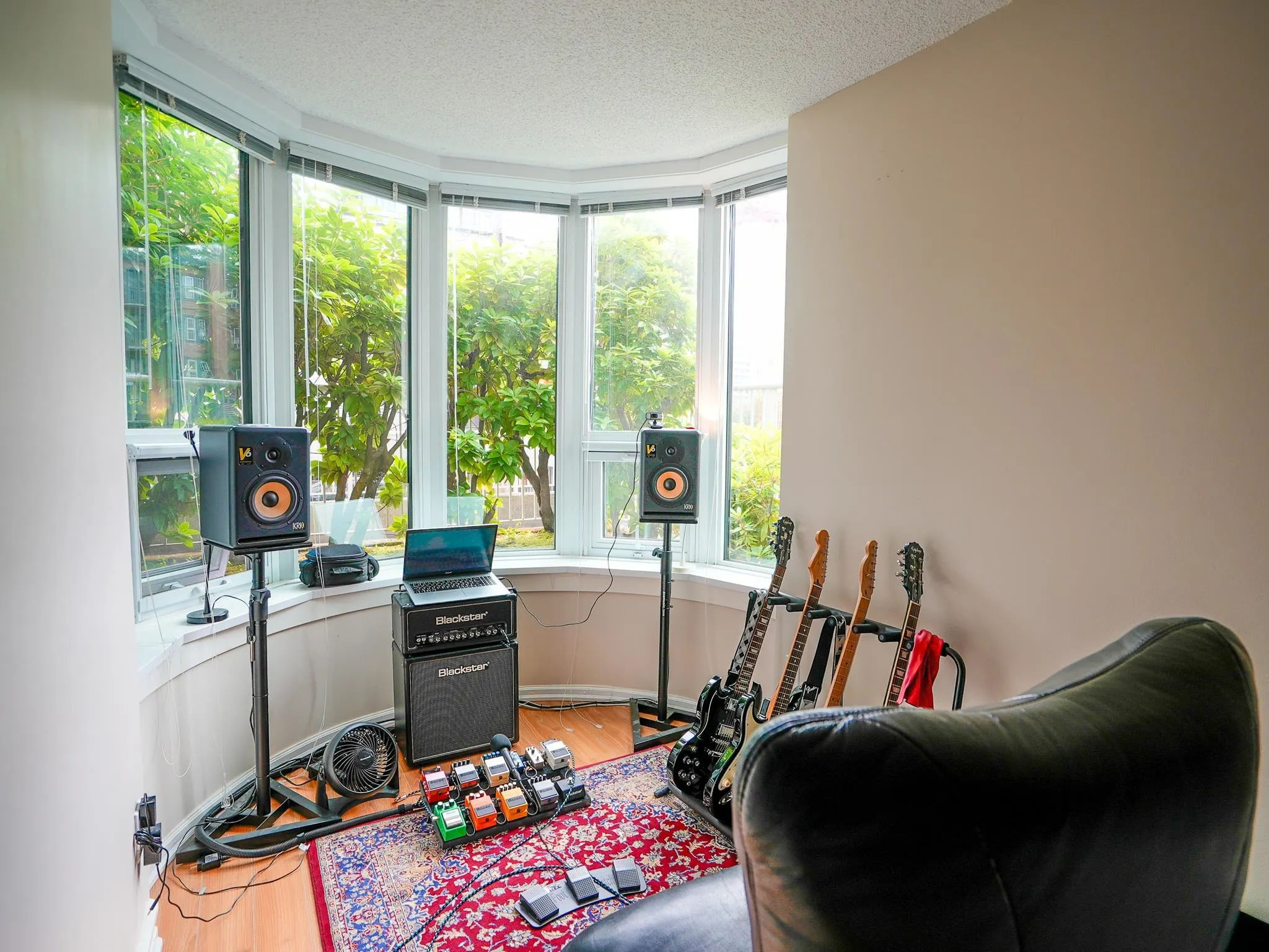 101 1845 Robson Street