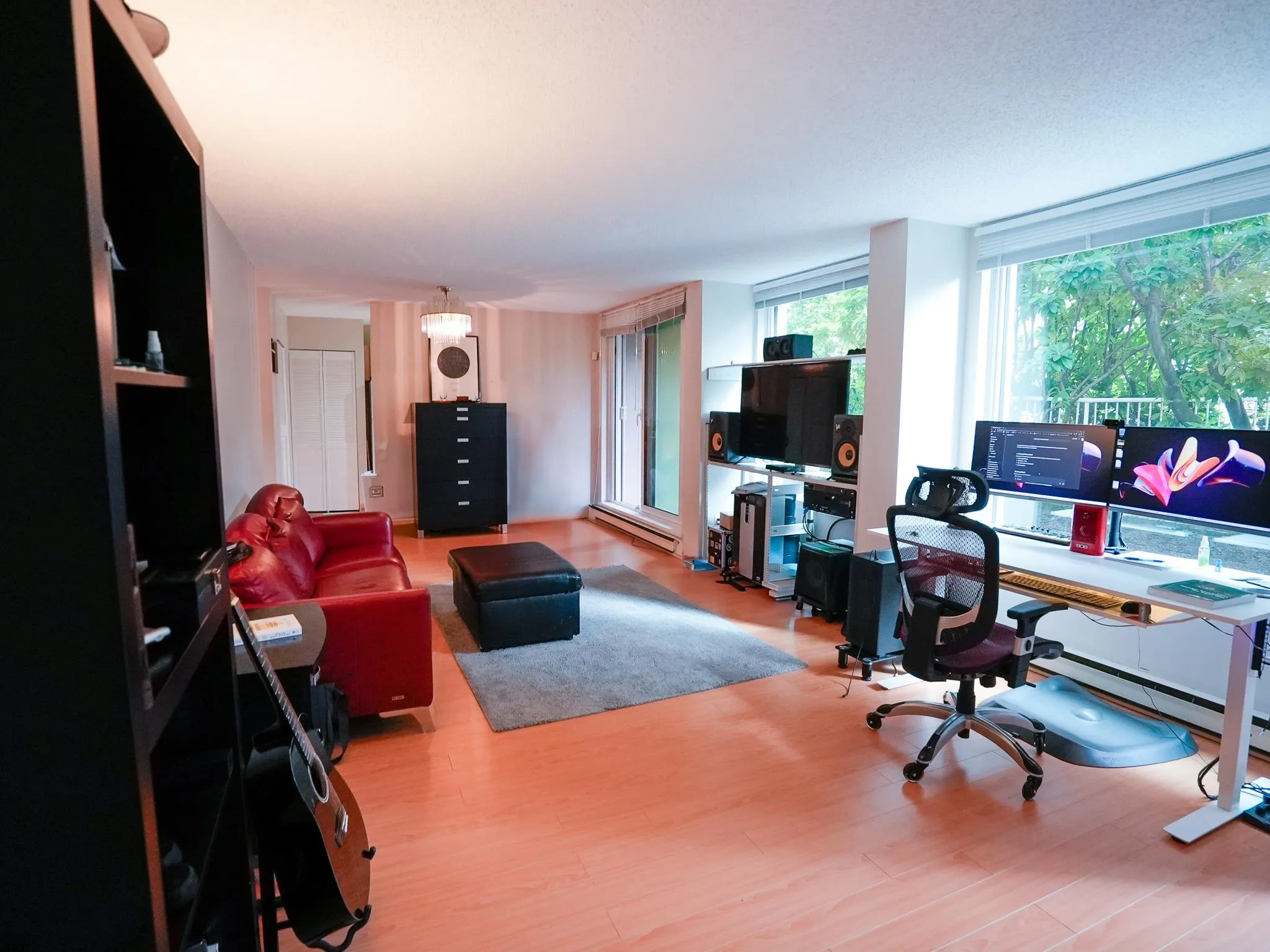101 1845 Robson Street