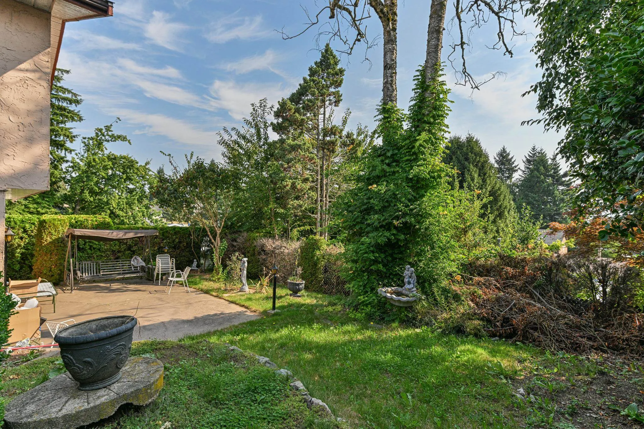 2272 Bevan Crescent