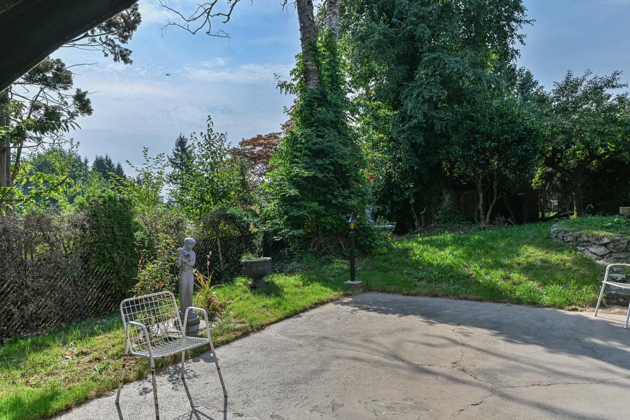 2272 Bevan Crescent