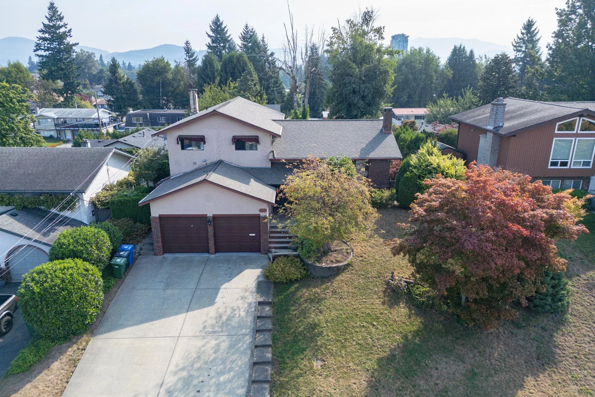 2272 Bevan Crescent