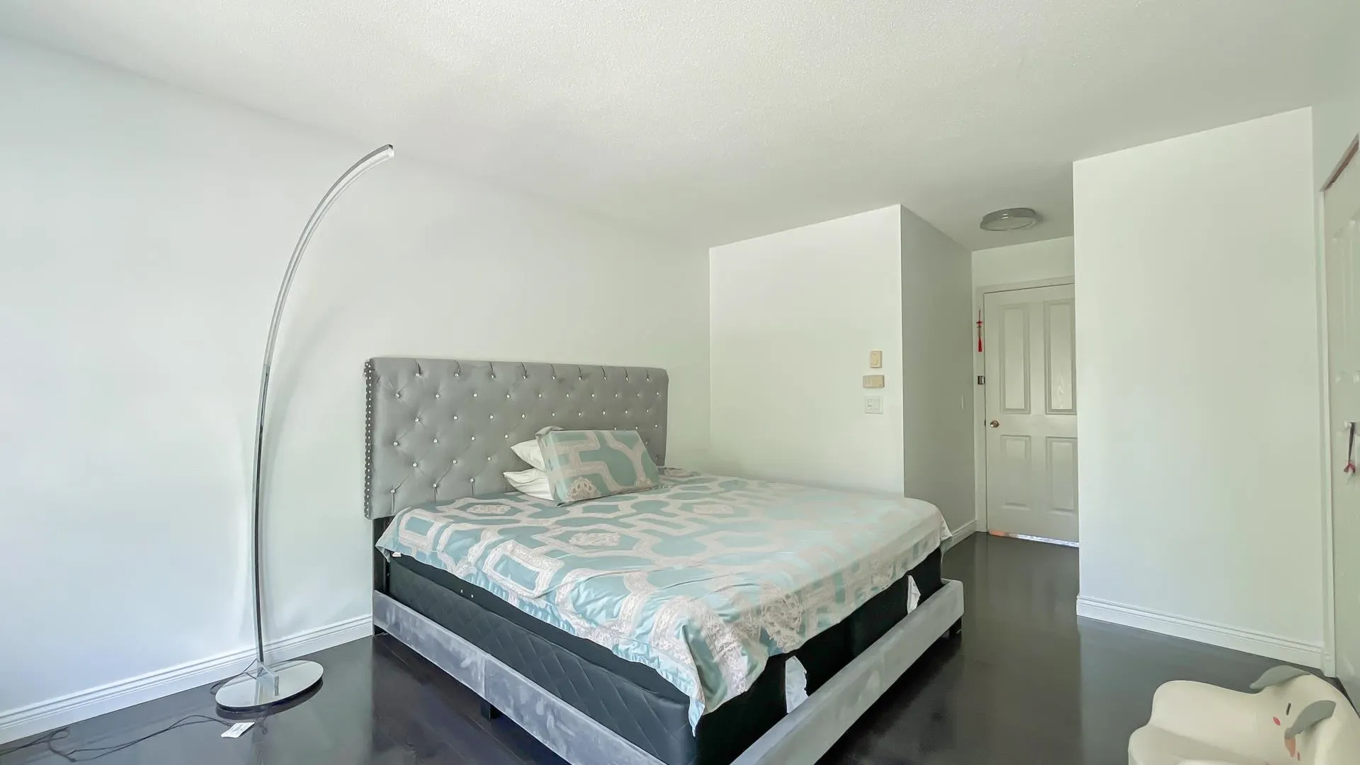 32 3880 Westminster Highway