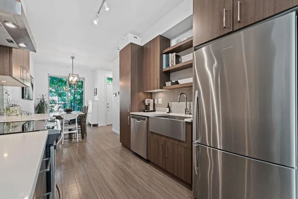 42 433 Seymour River Place