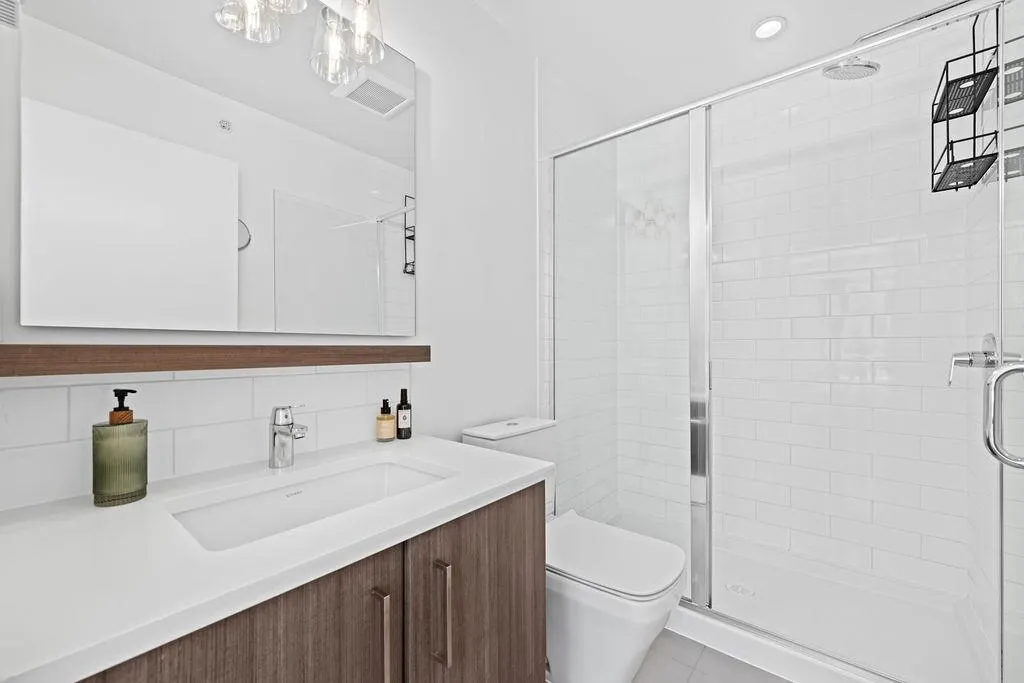 42 433 Seymour River Place
