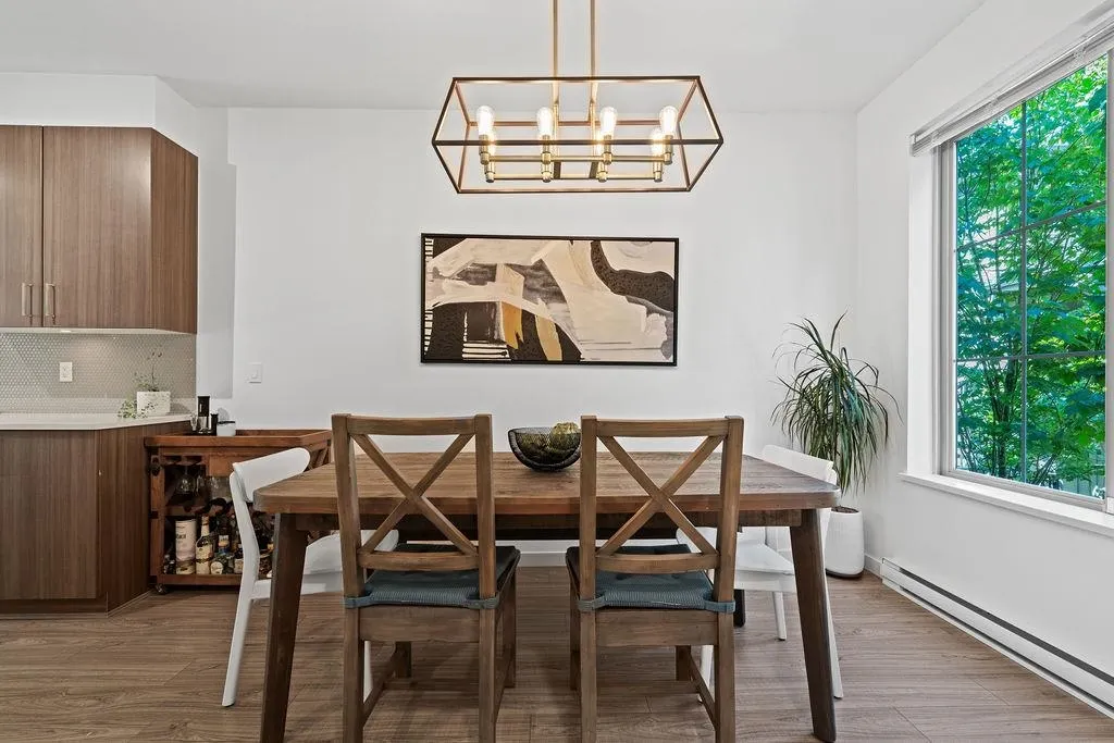 42 433 Seymour River Place