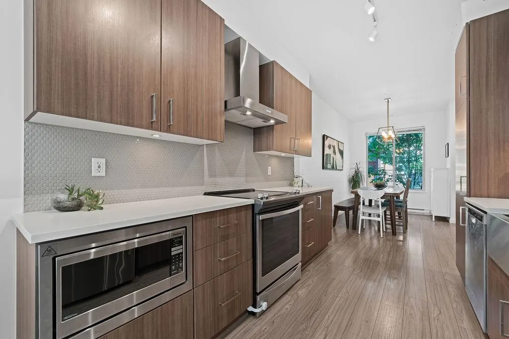 42 433 Seymour River Place