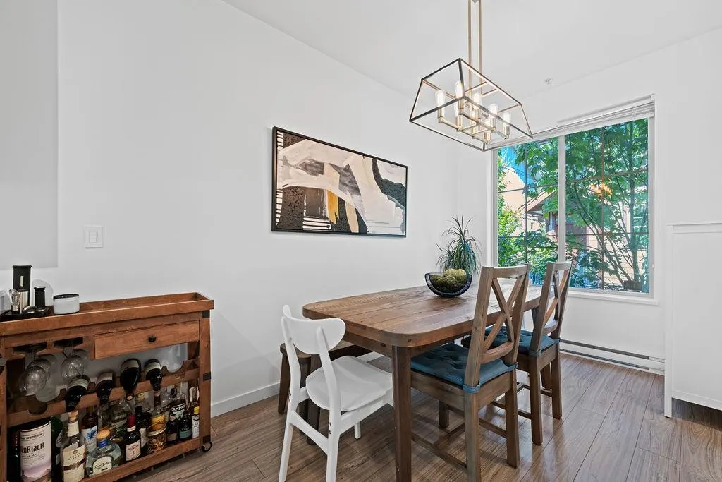42 433 Seymour River Place