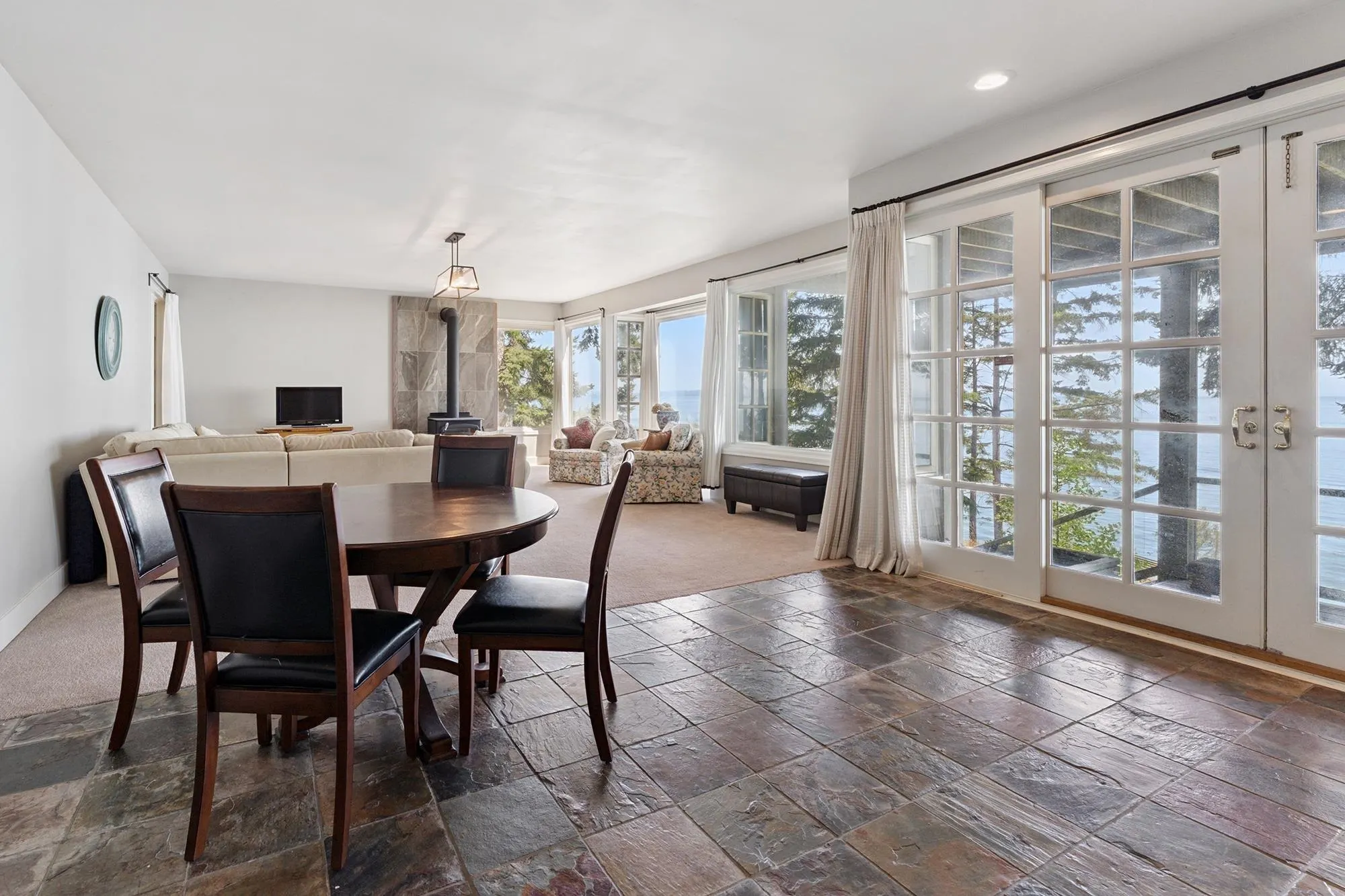 1251 Fairweather Road