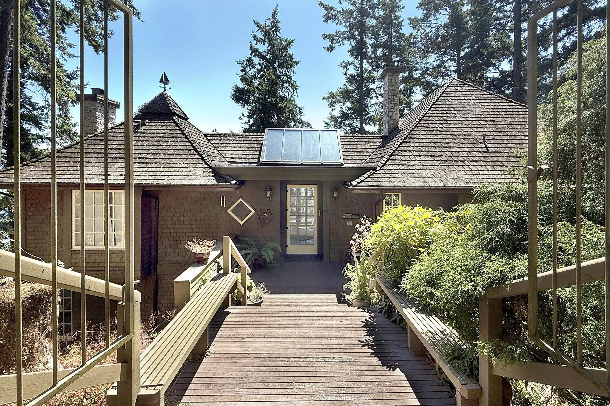 1251 Fairweather Road