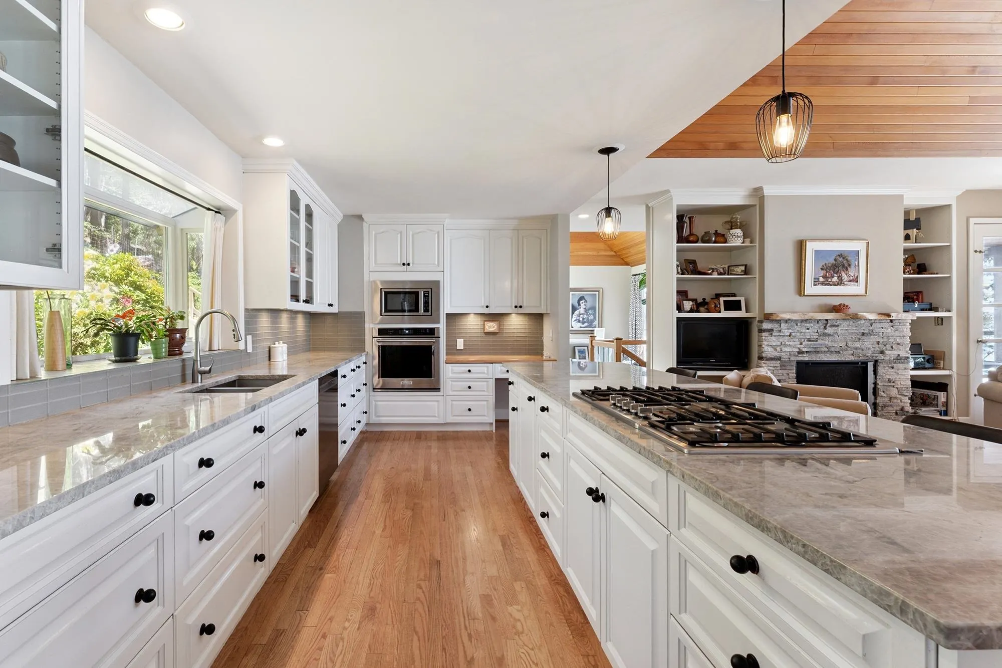 1251 Fairweather Road
