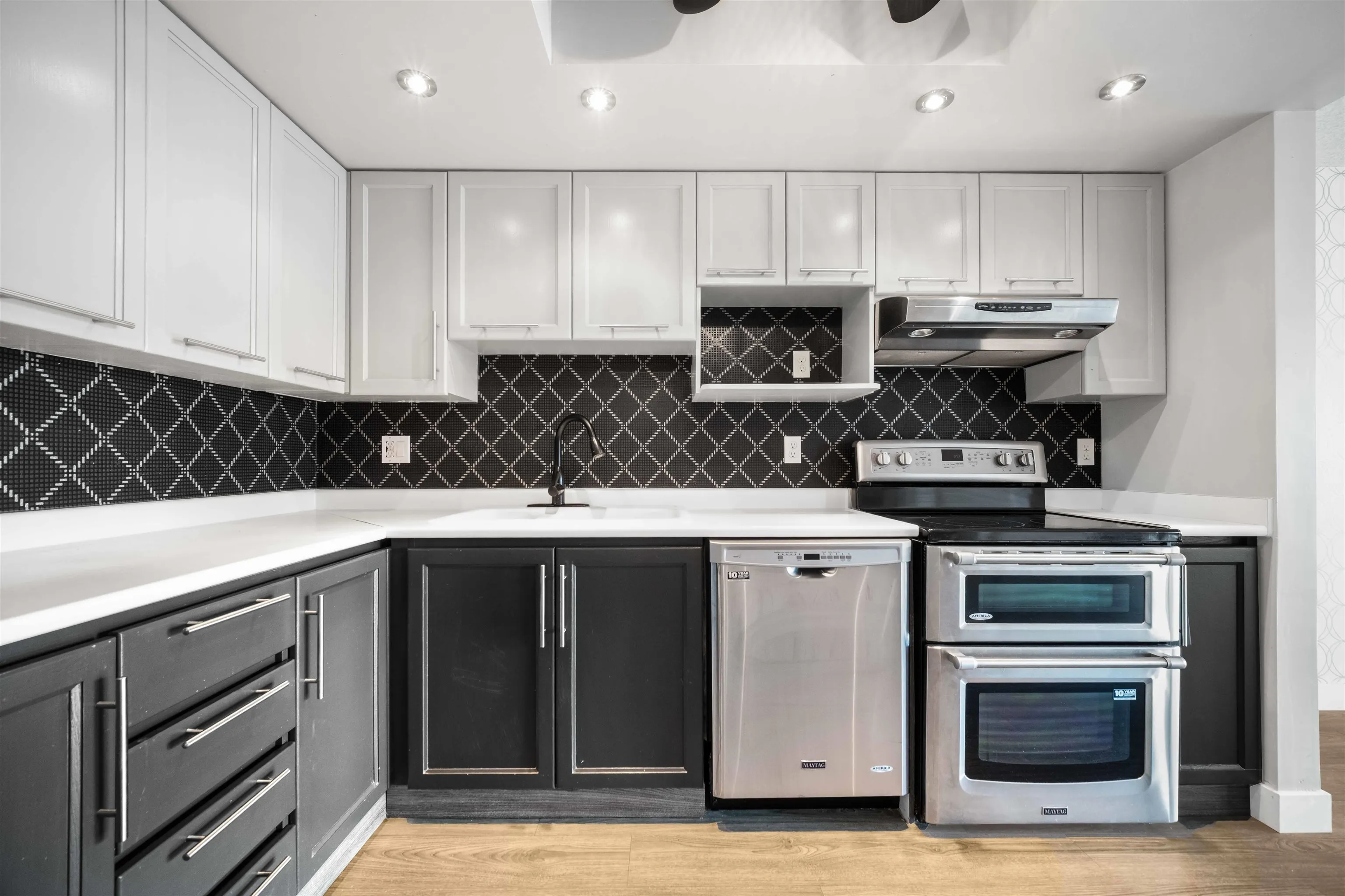 1903 4350 Beresford Street