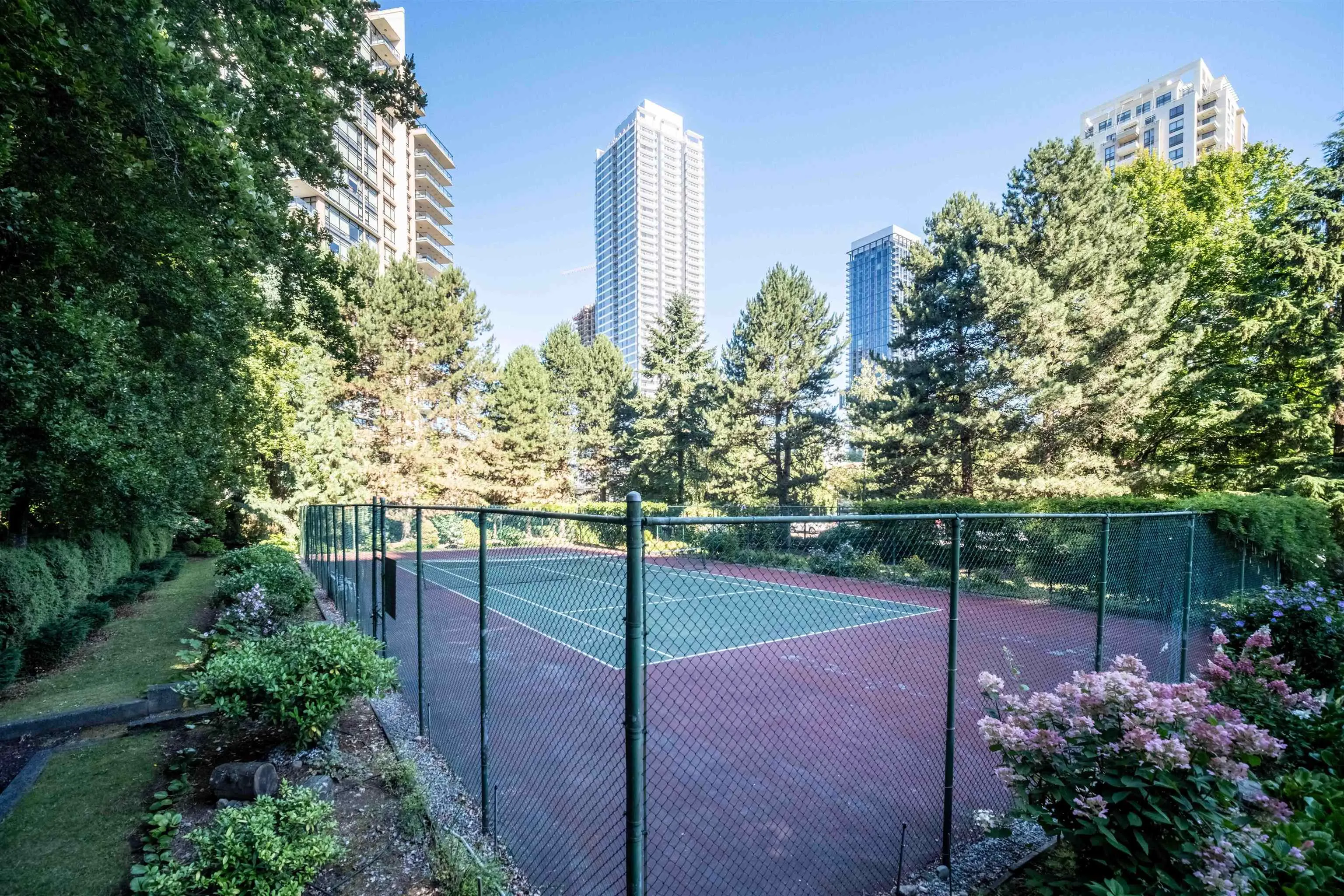 1903 4350 Beresford Street