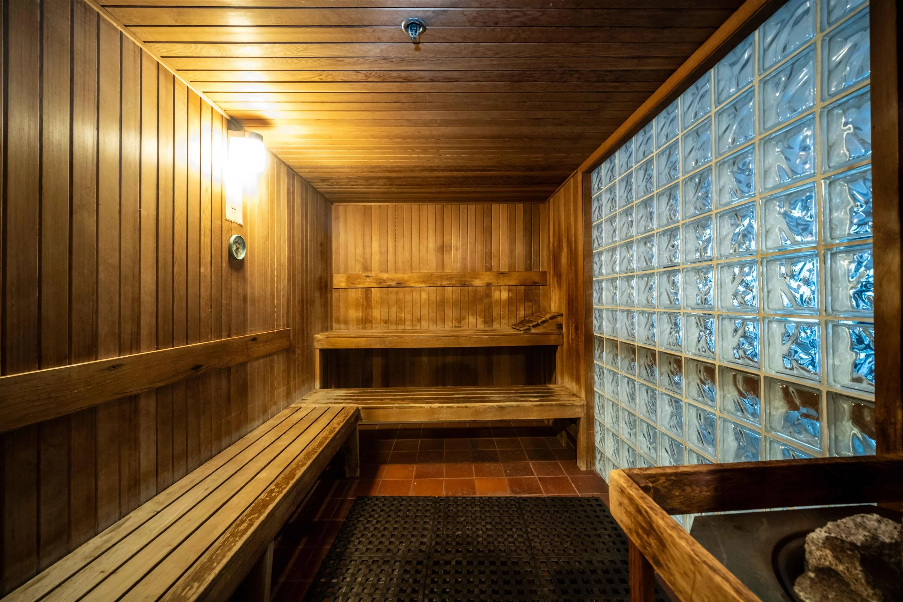 1903 4350 Beresford Street