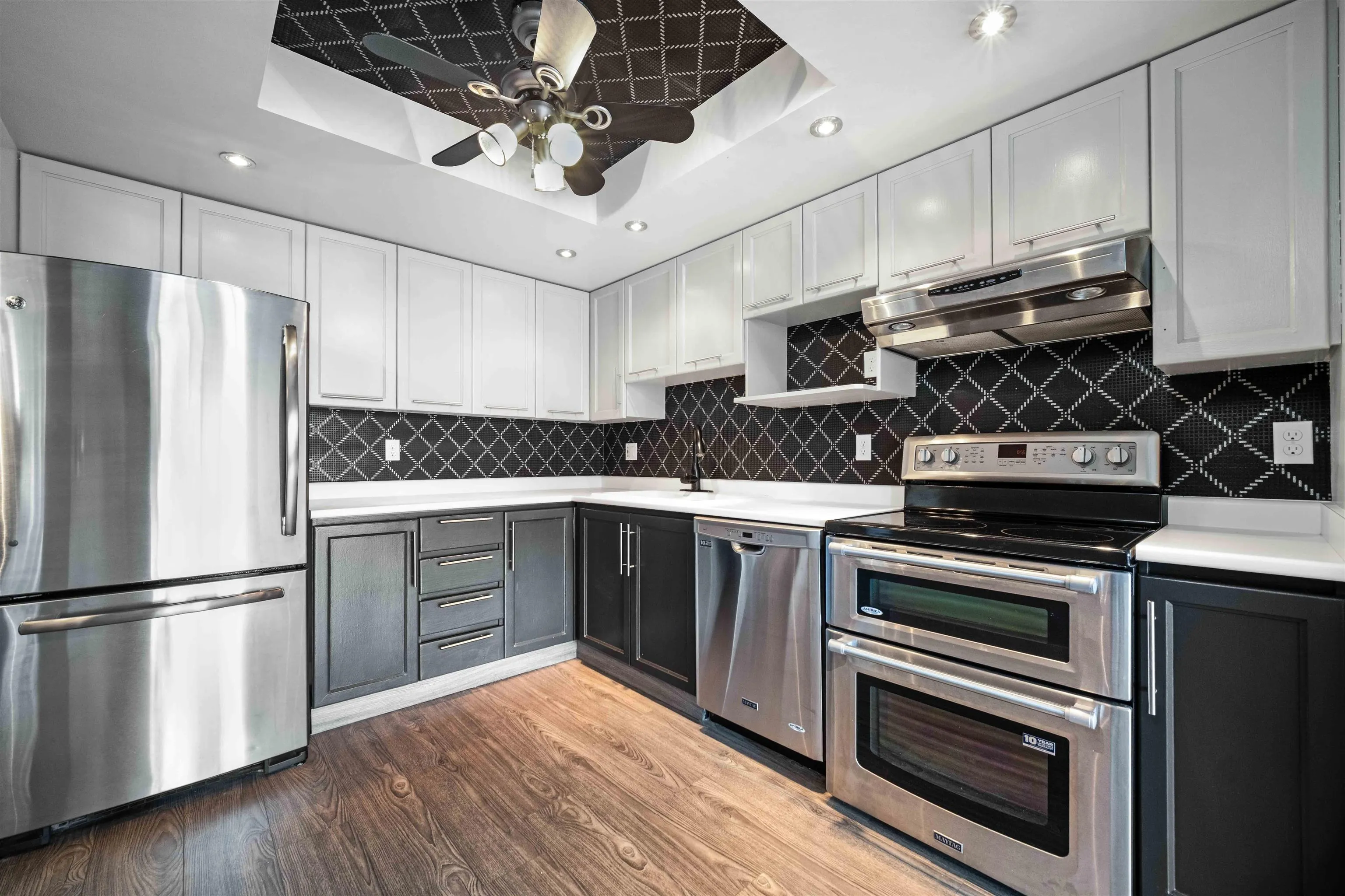 1903 4350 Beresford Street