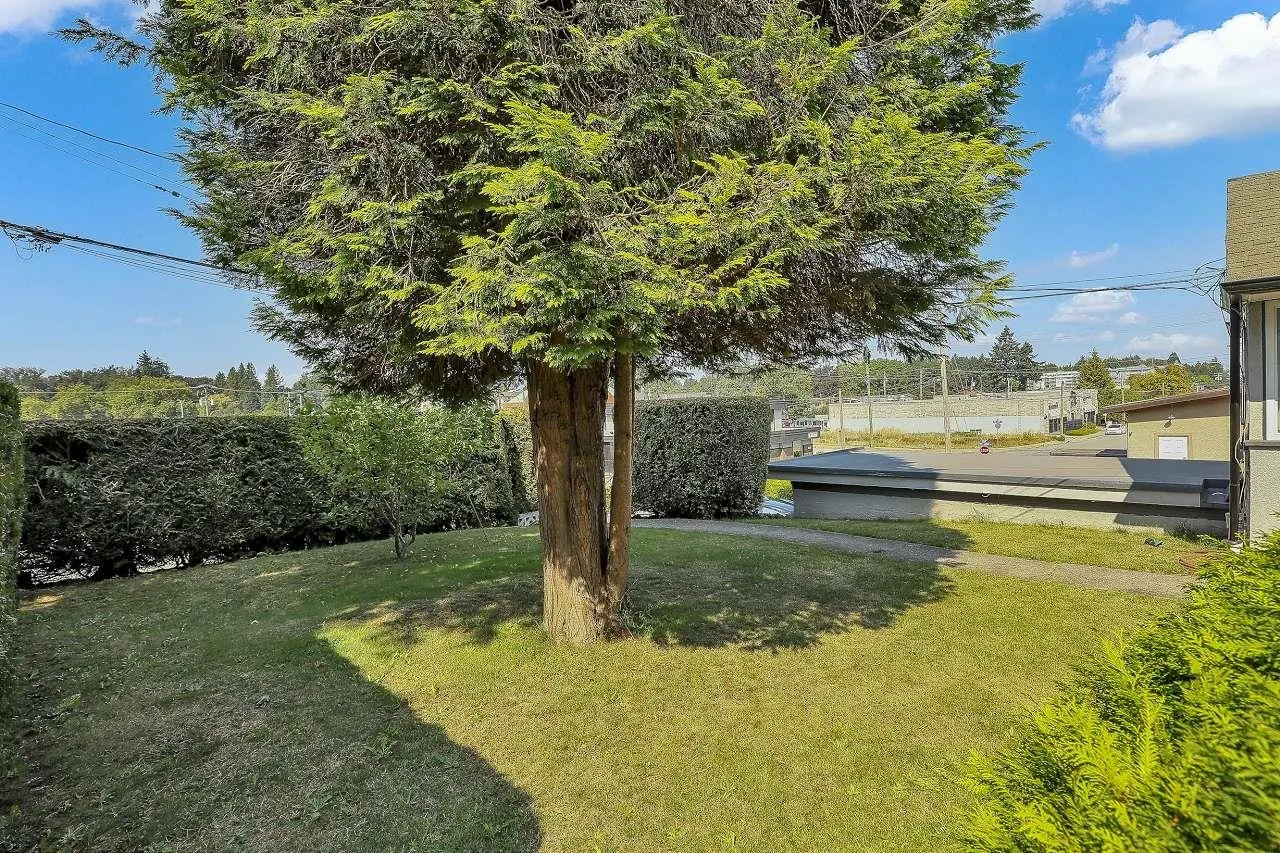 2374 Hillside Drive