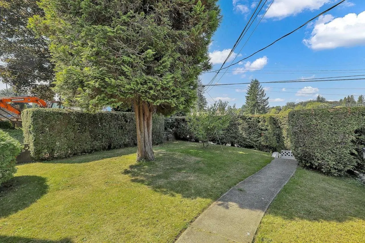 2374 Hillside Drive