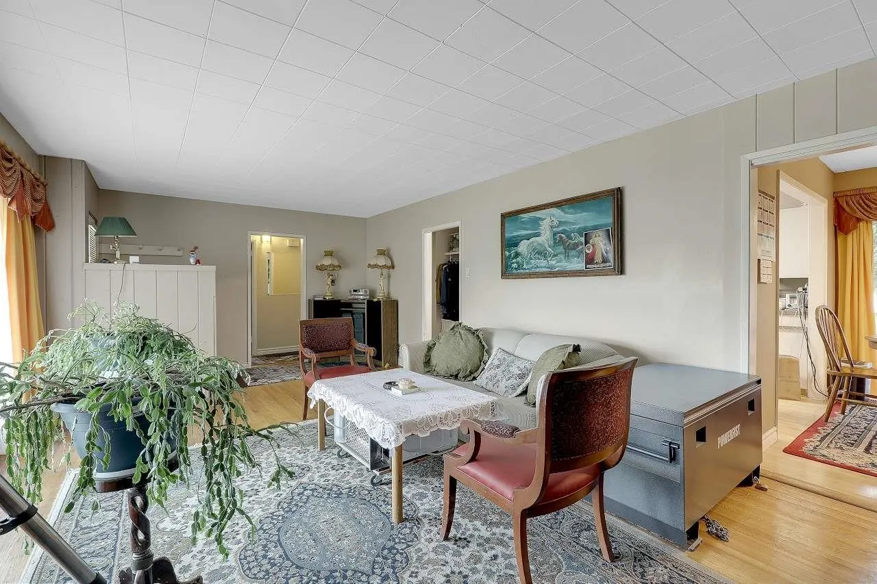 2374 Hillside Drive