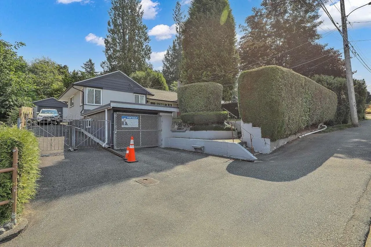 2374 Hillside Drive