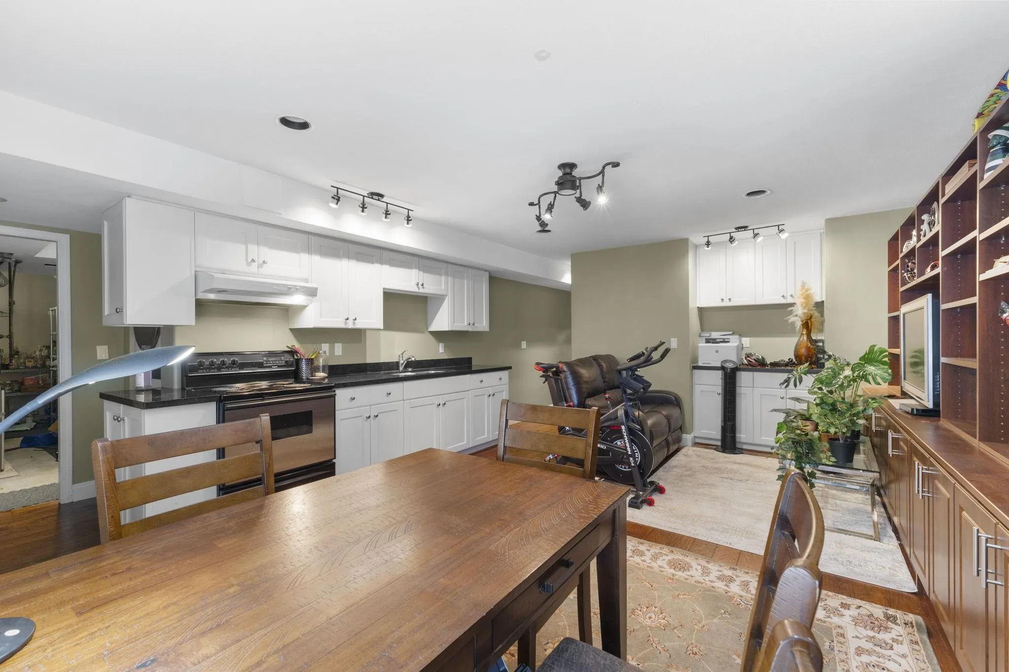 9764 180 Street