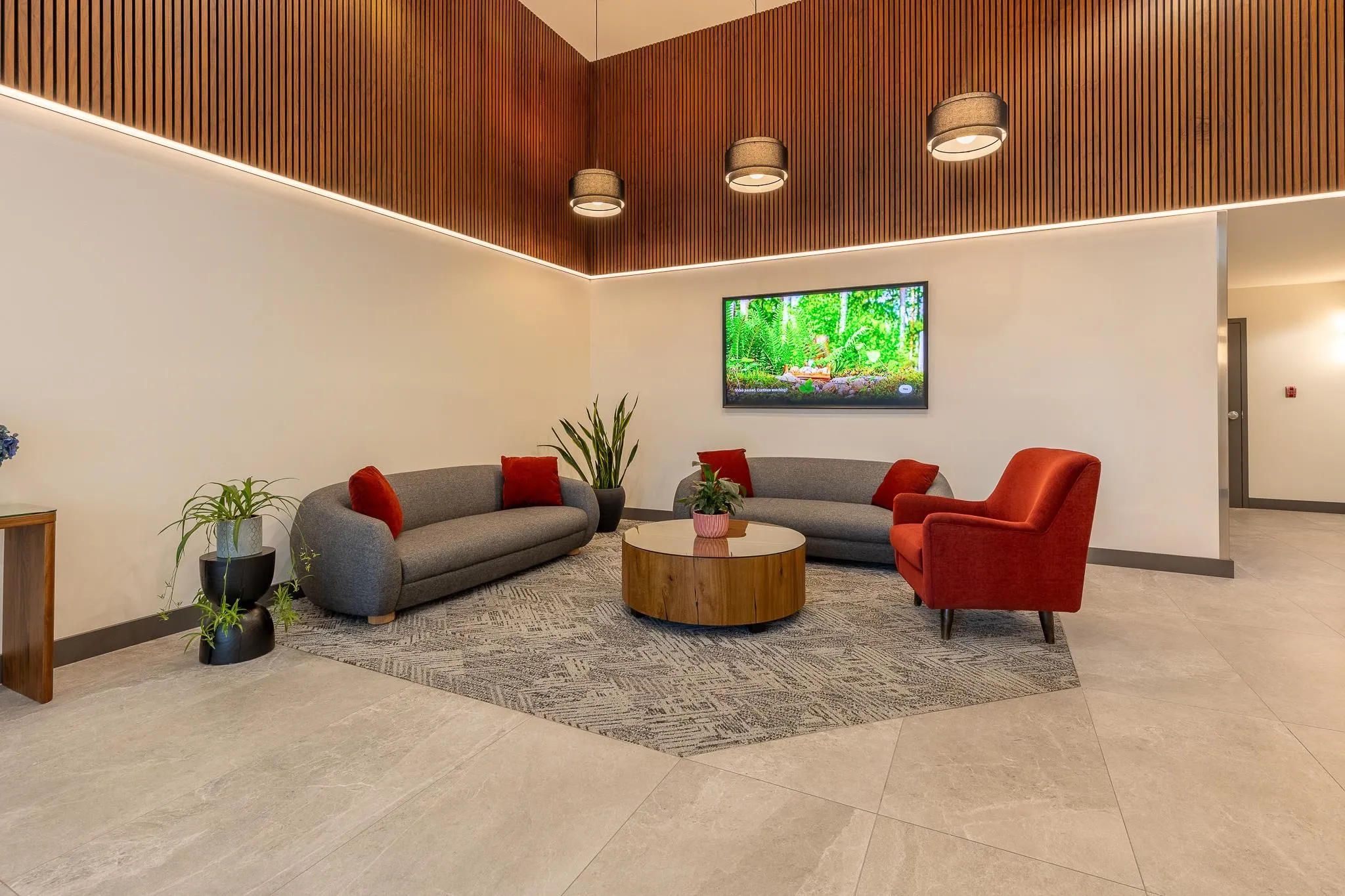 1401 6659 Southoaks Crescent