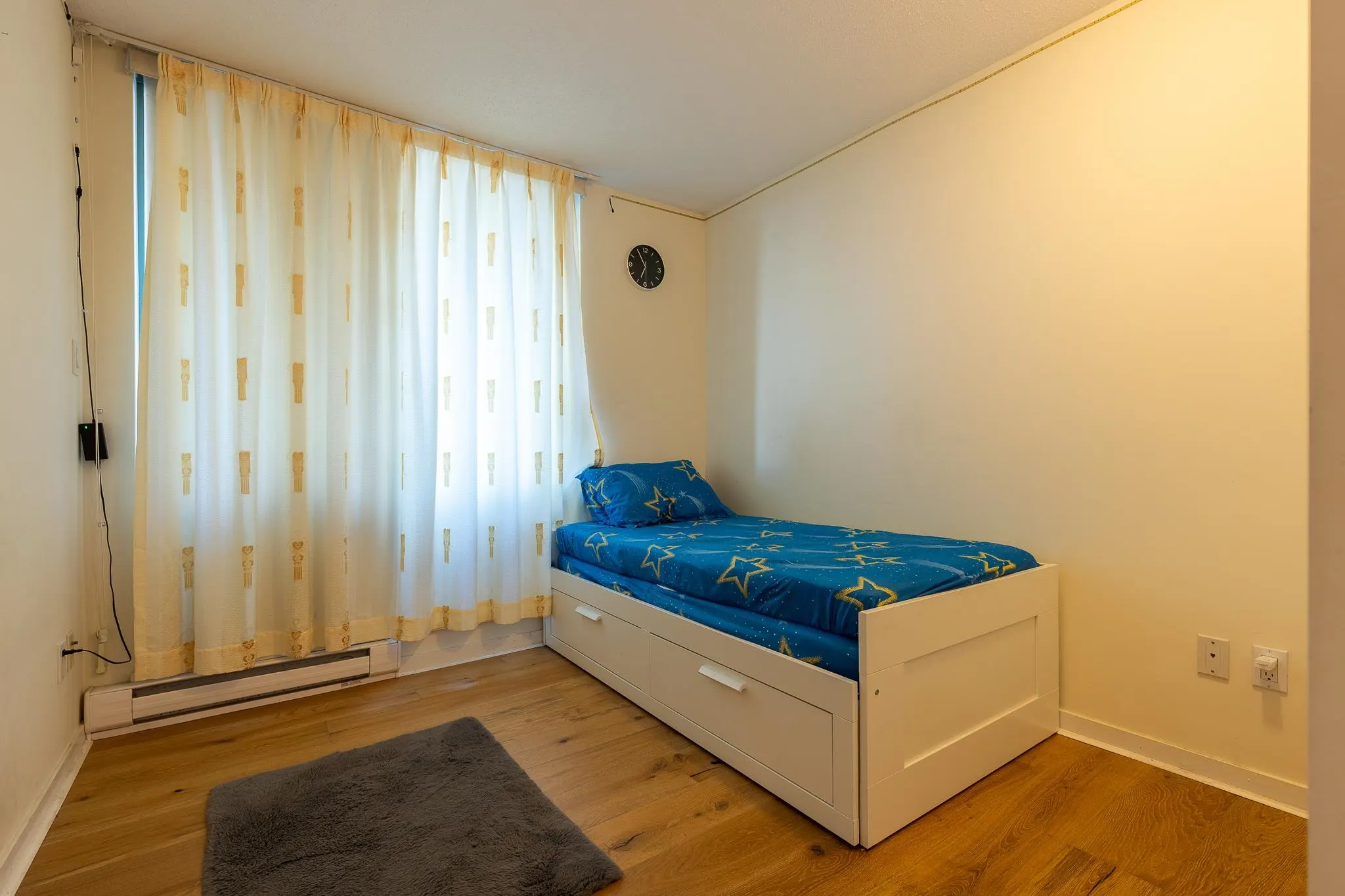 1401 6659 Southoaks Crescent