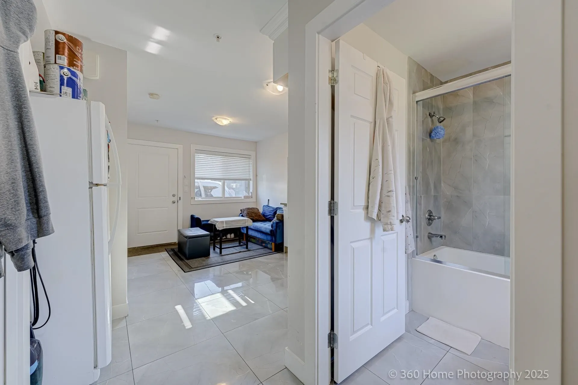 3345 Monmouth Avenue